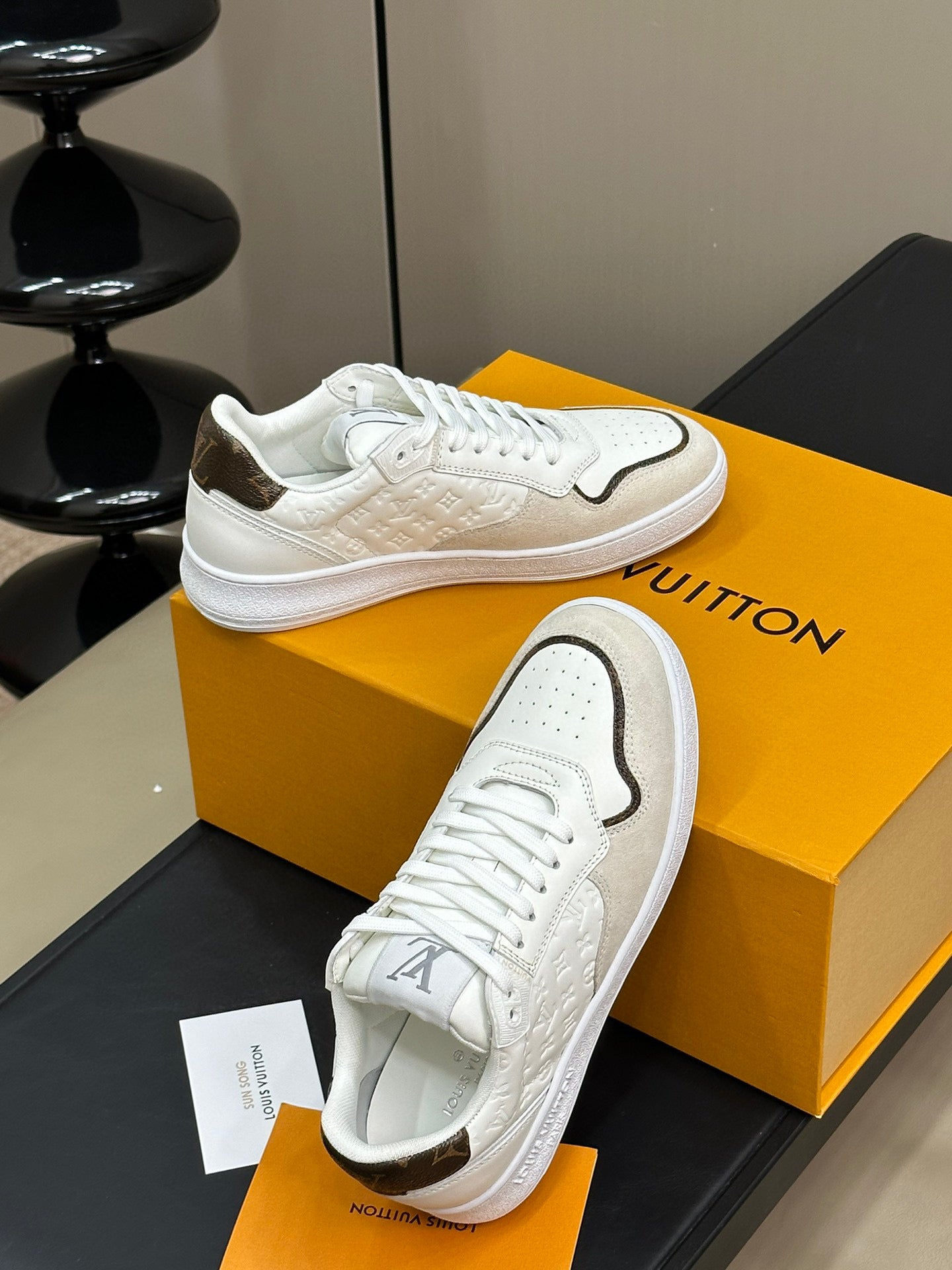 LOU TRAINERS