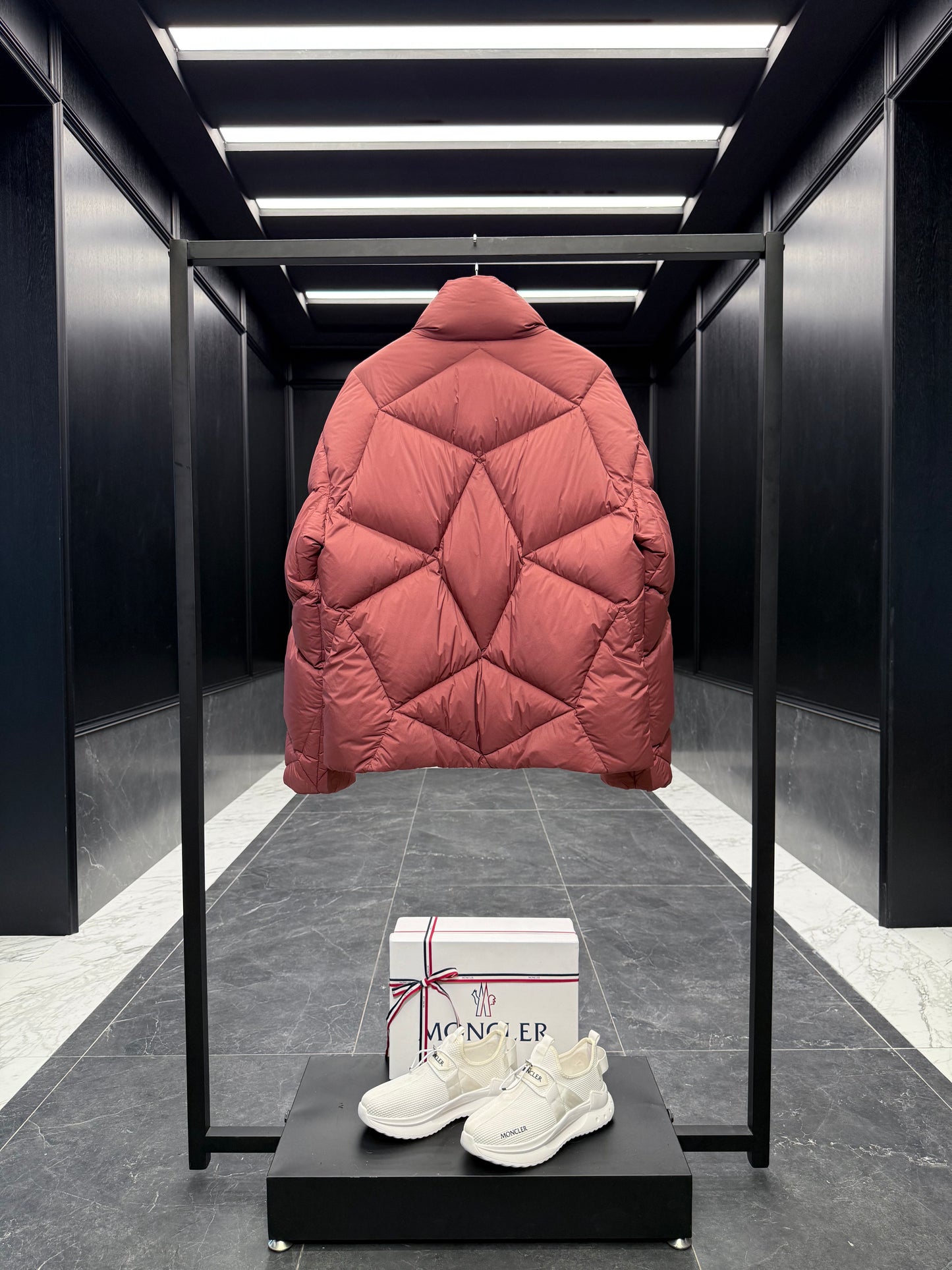 MONC VARDAR JACKET