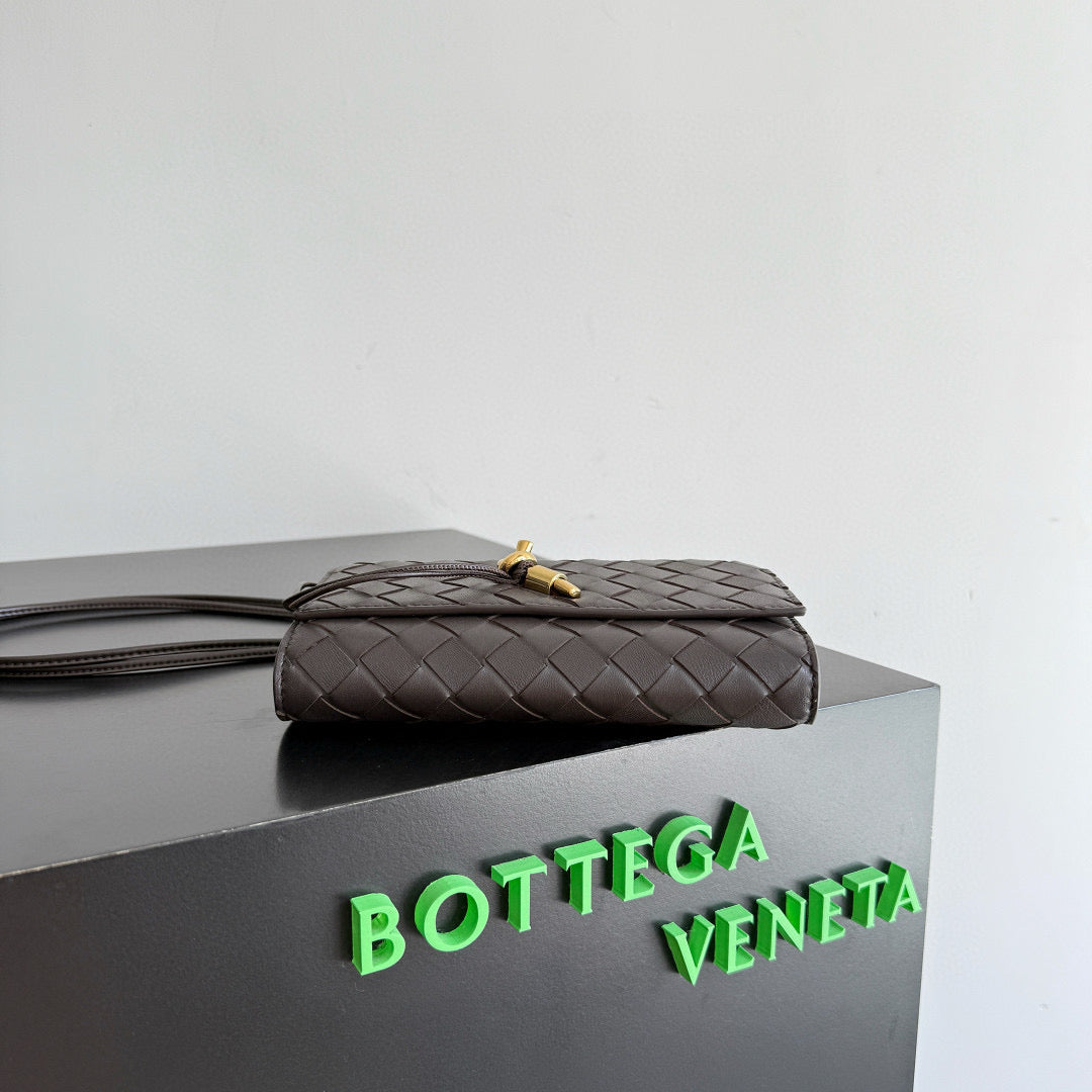 BOTT V ANDIAMO POUCH