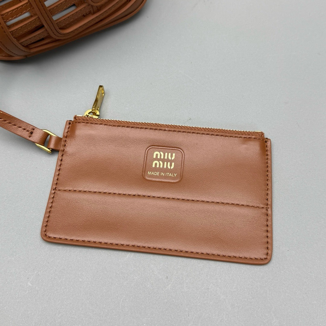 MIU M LEATHER BASKET BAG