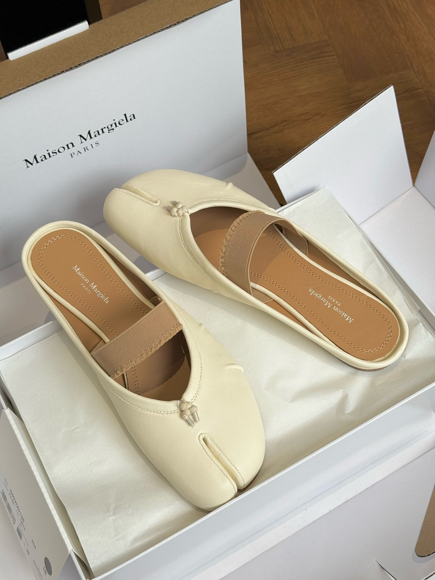 MAISON M TABI BALLET FLATS
