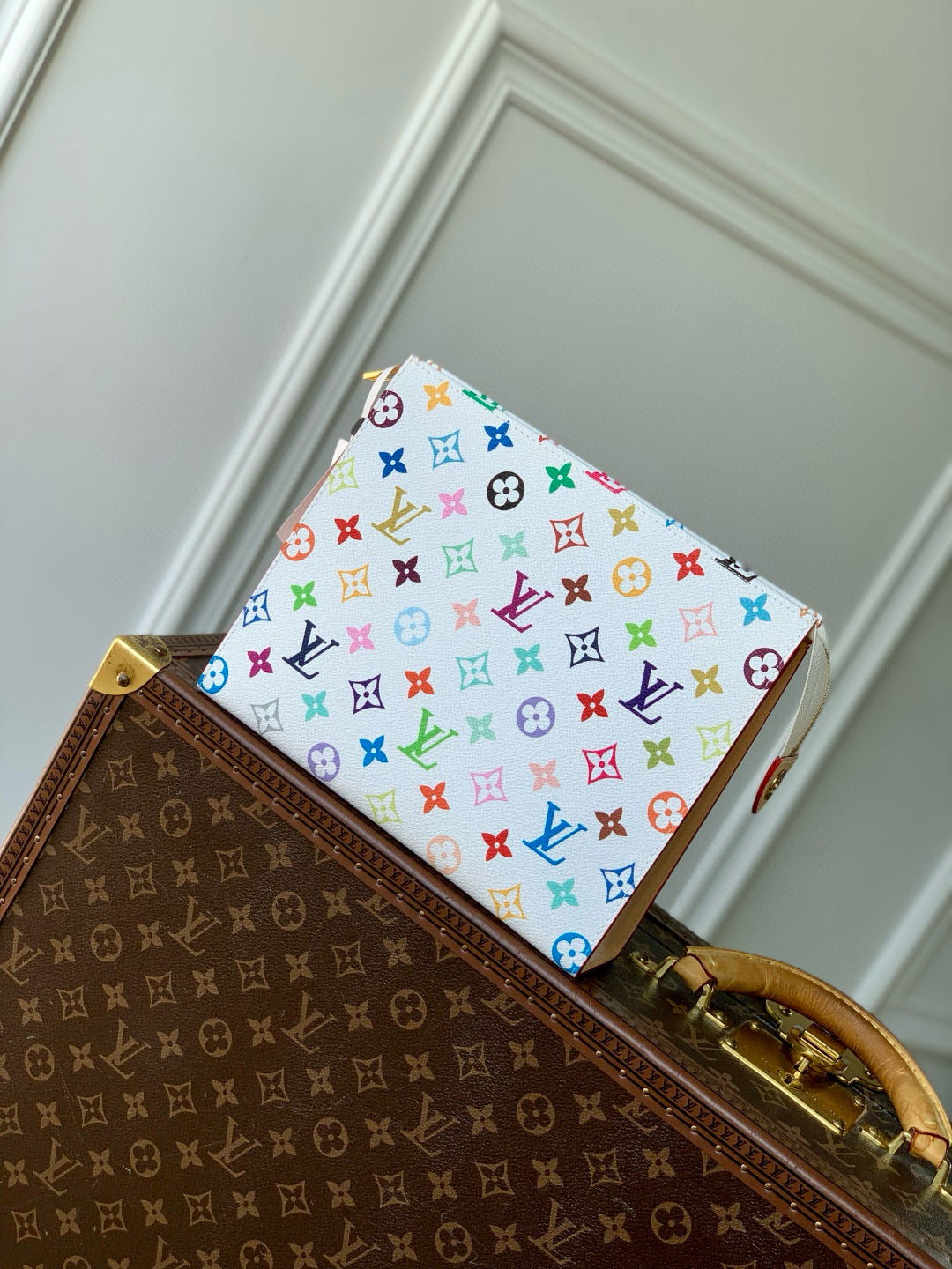 LOU x MURAKAMI TOILETRY POUCH