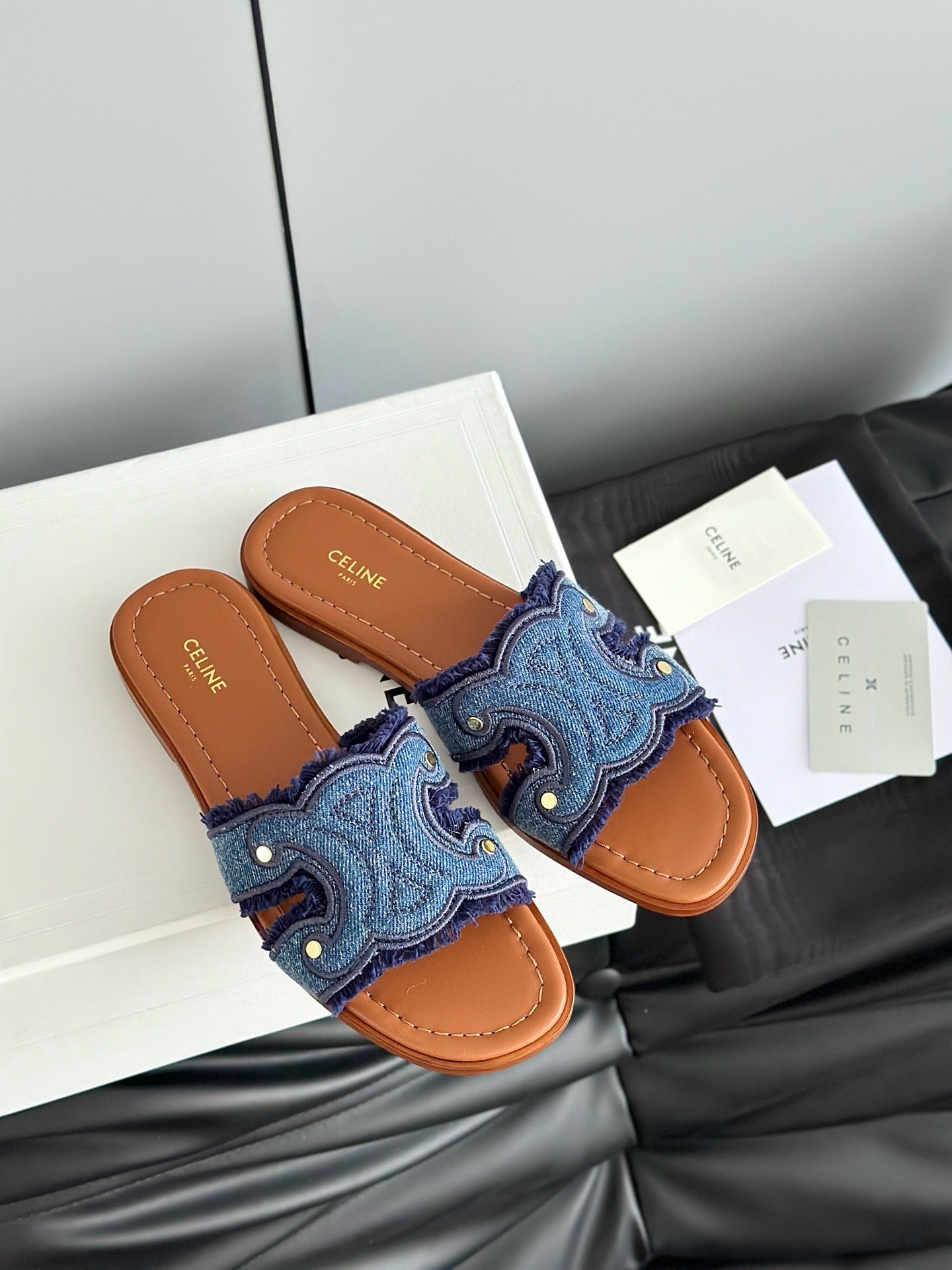 CEL SANDALS