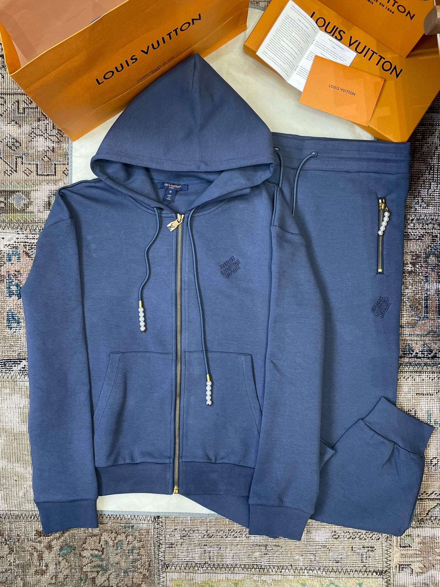 LOU JOGGERS