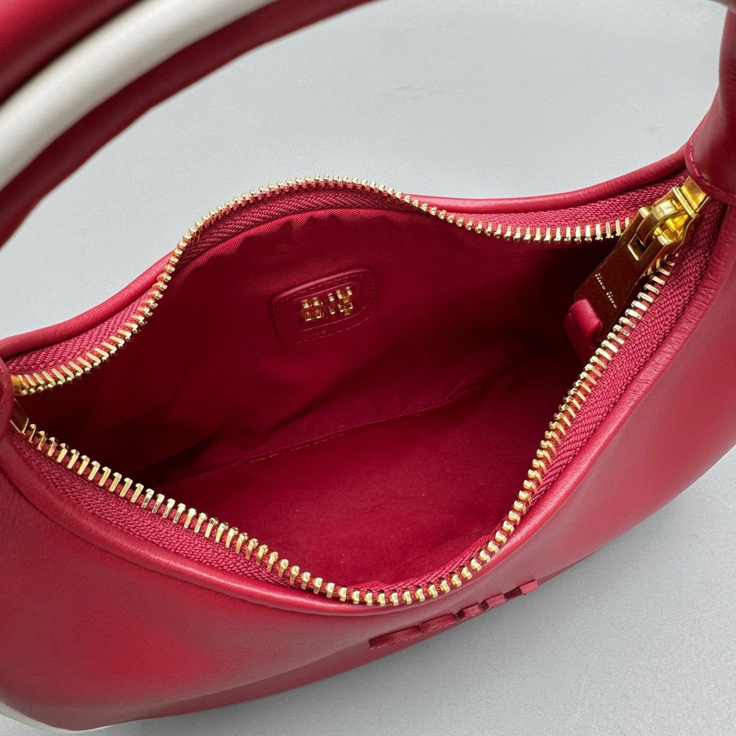 MIU M WANDER BAG