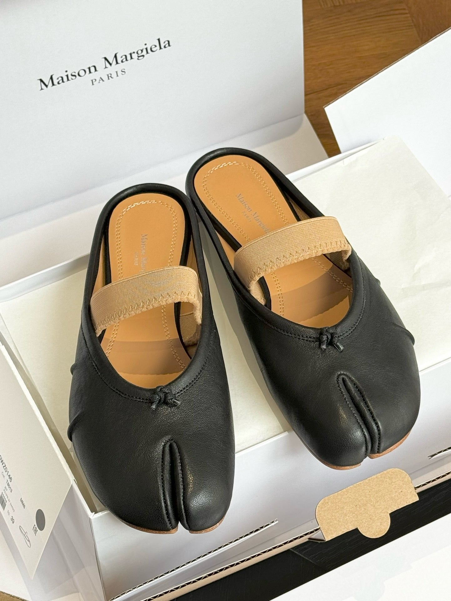 MAISON M TABI BALLET FLATS