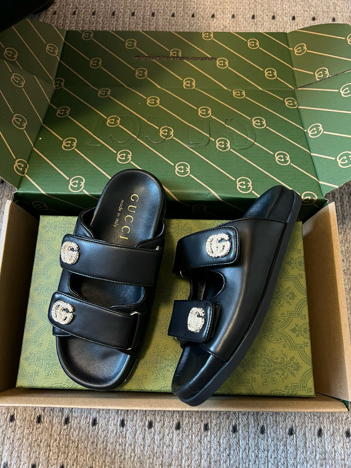 GG SANDALS