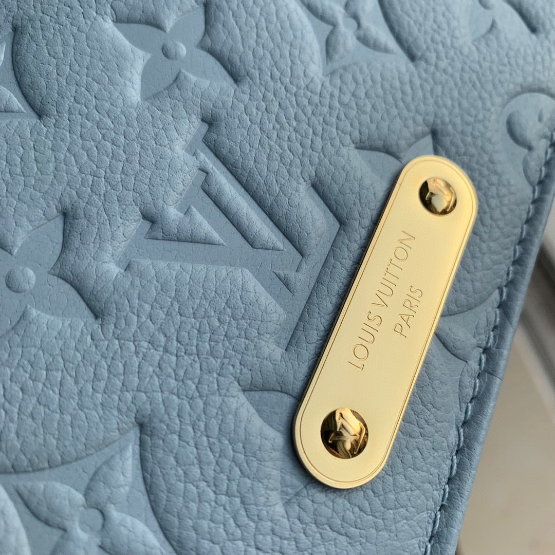 LOU LILY WALLET ON CHAIN