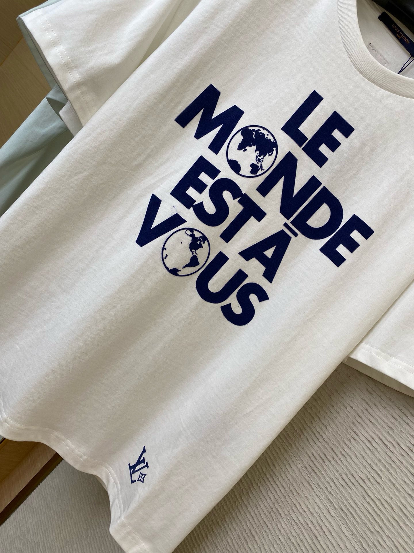 LOU T-SHIRT