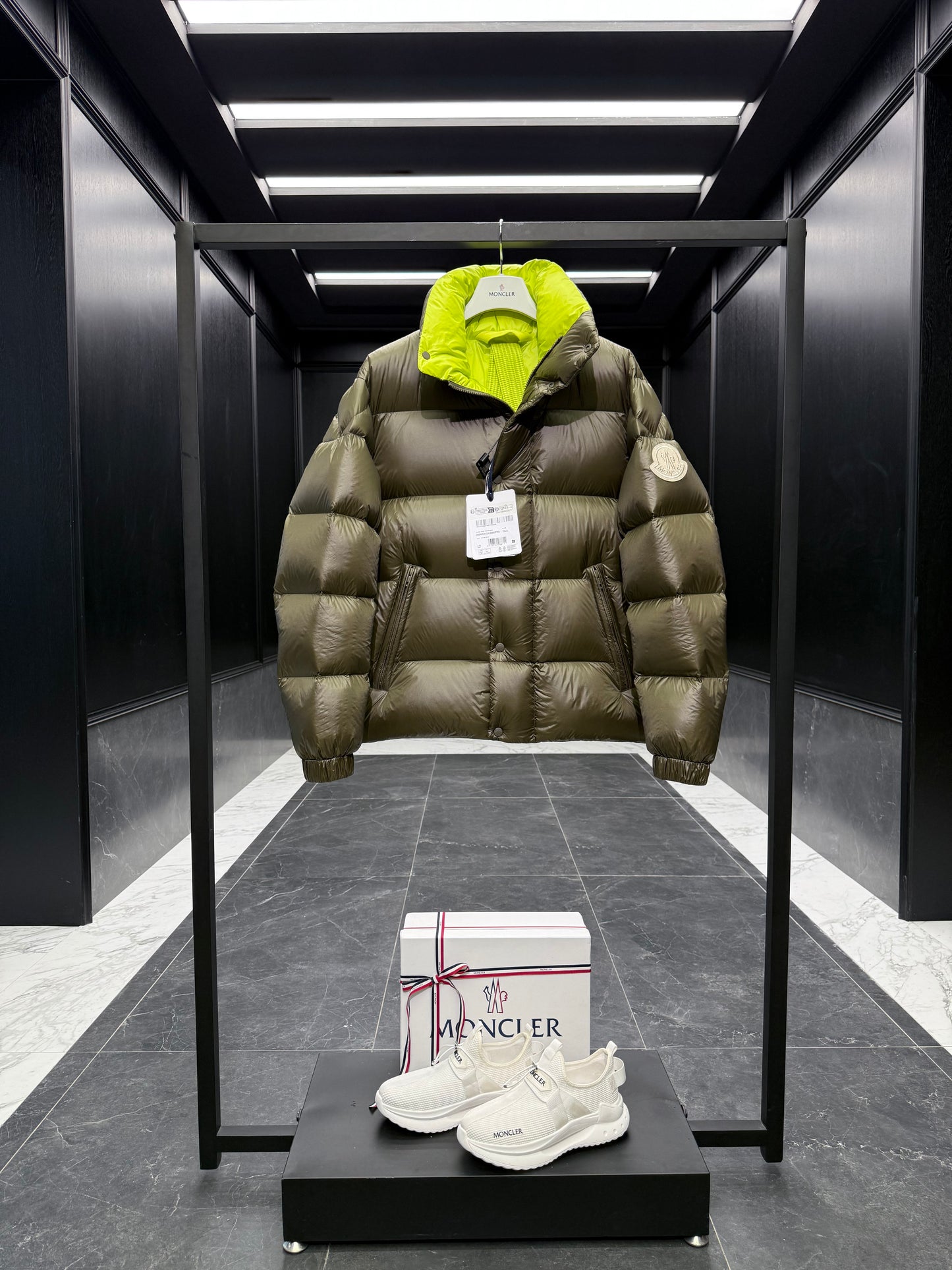MONC DERVOX JACKET