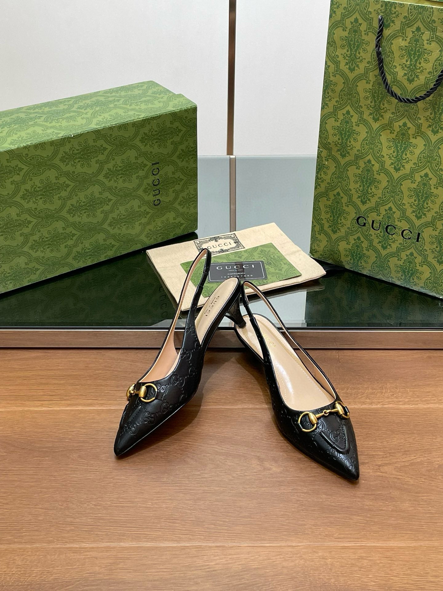GG HEELS