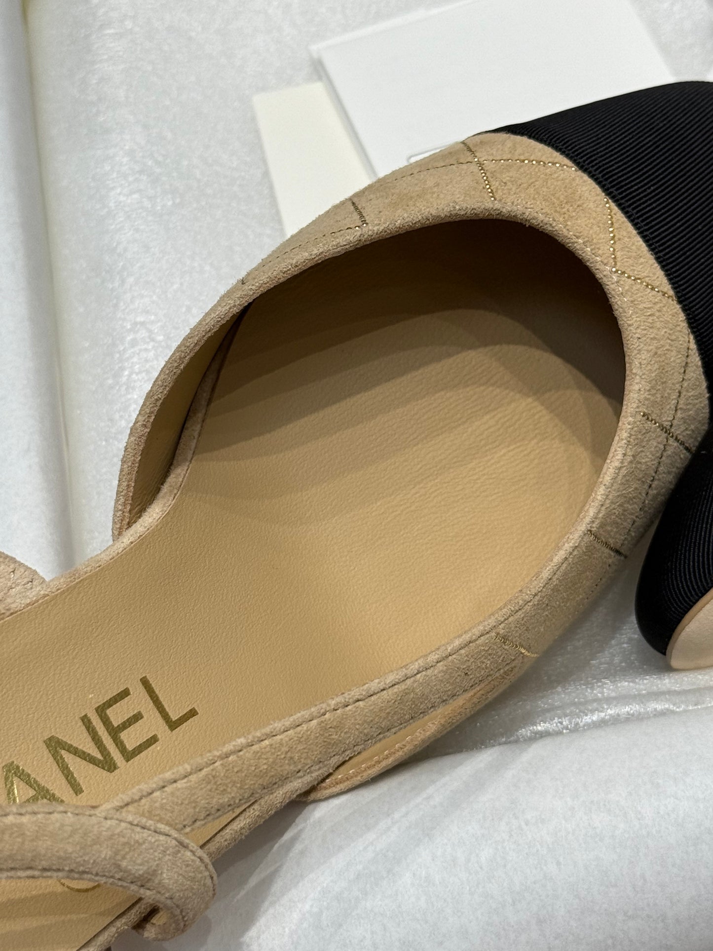 CC SLINGBACK PUMPS