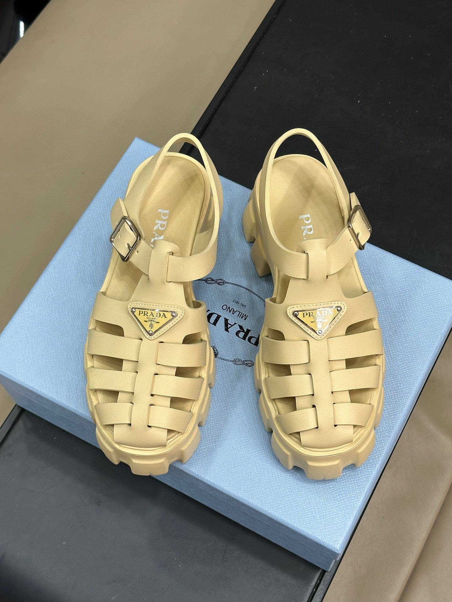 PD SANDALS