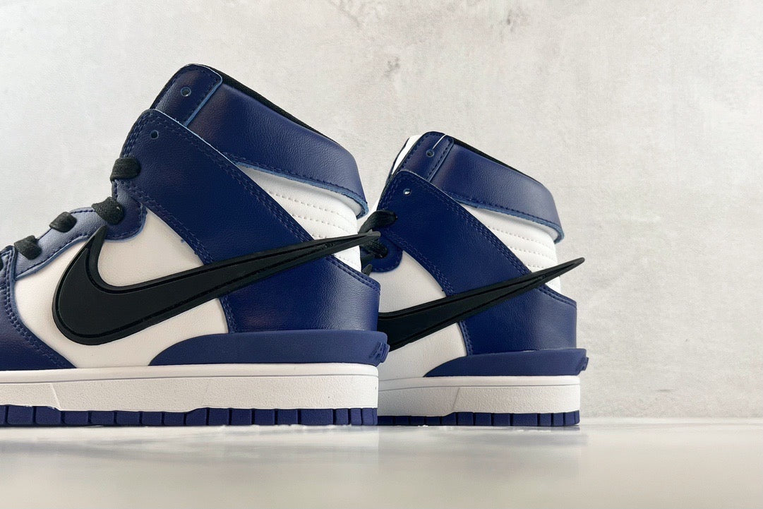 DUNK HIGH
