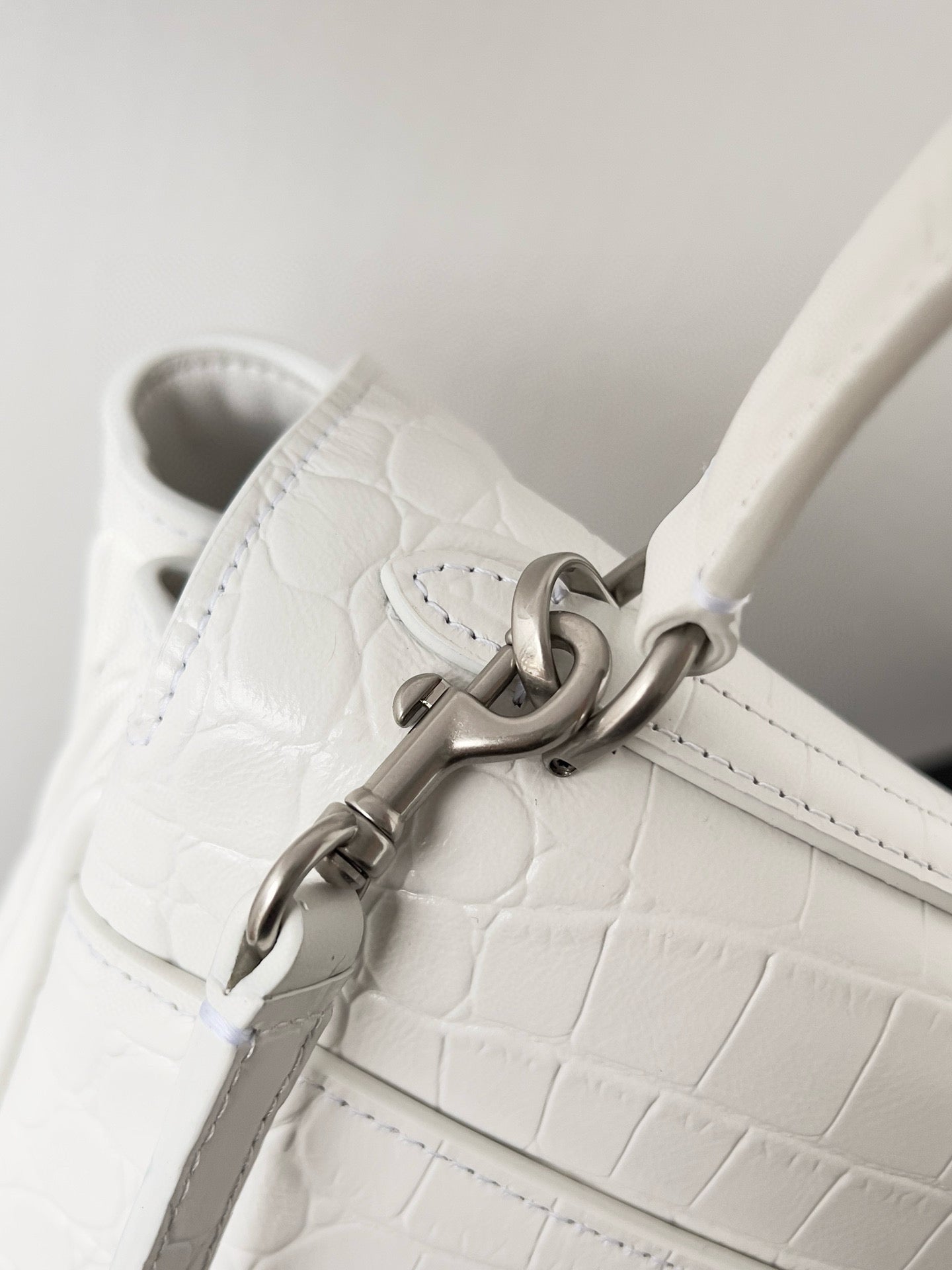 BAL MEDIUM RODEO BAG