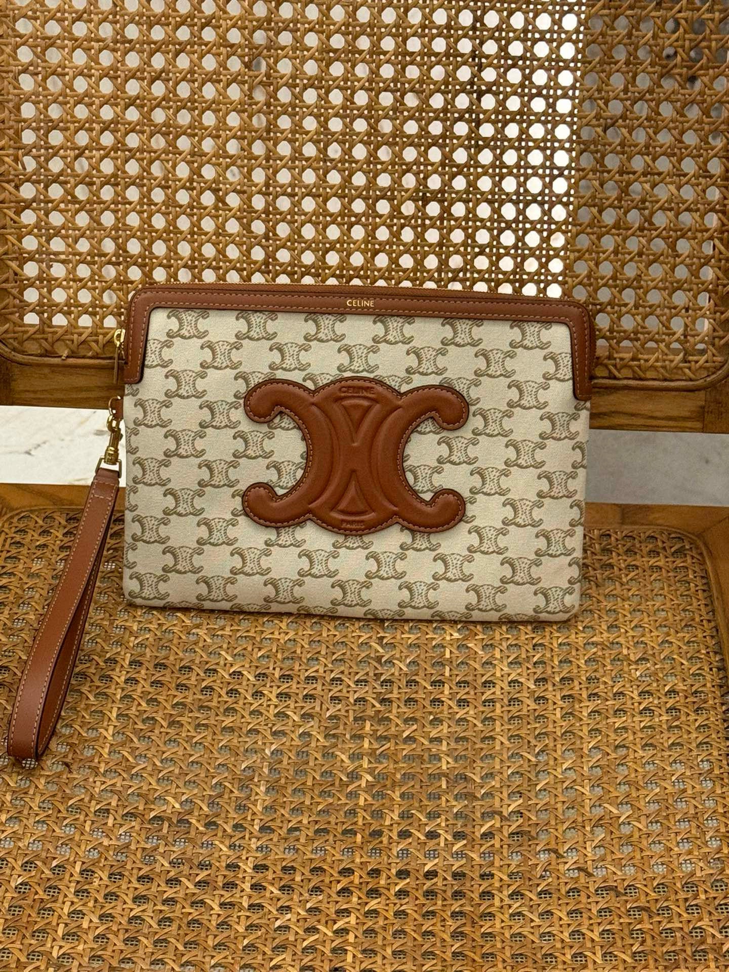 CEL SMALL POUCH WITH STRAP