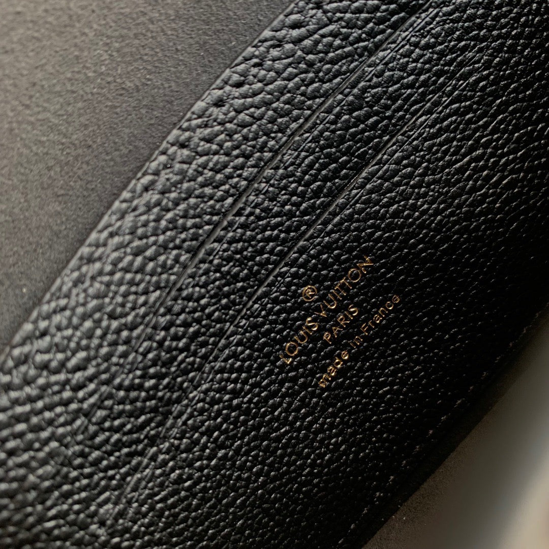 LOU LILY WALLET ON CHAIN