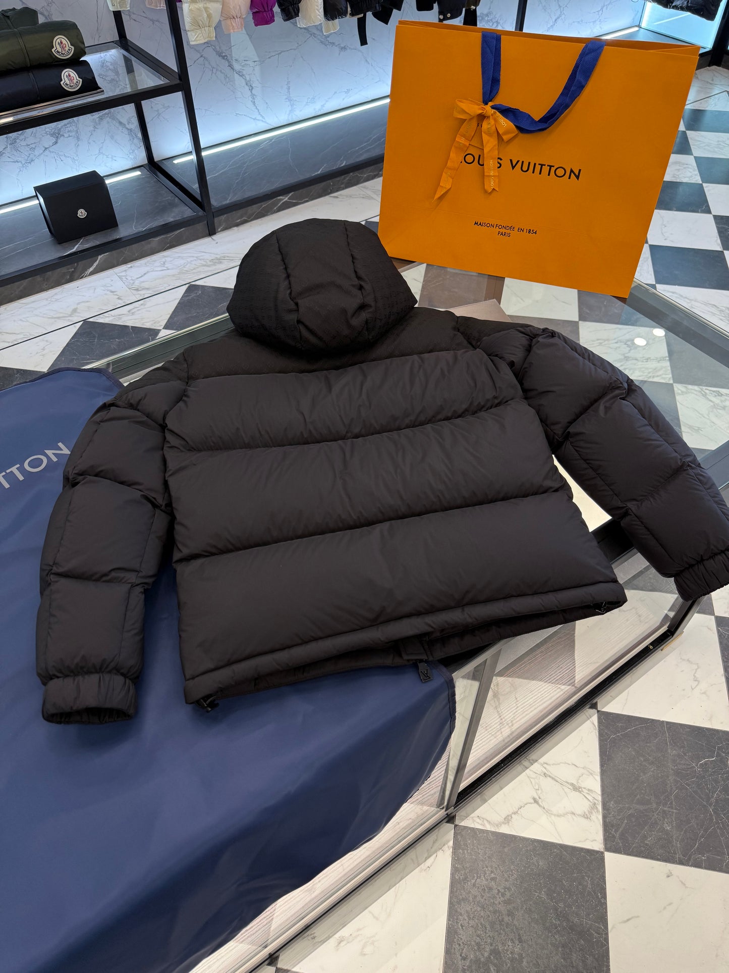LOU PUFFER JACKET