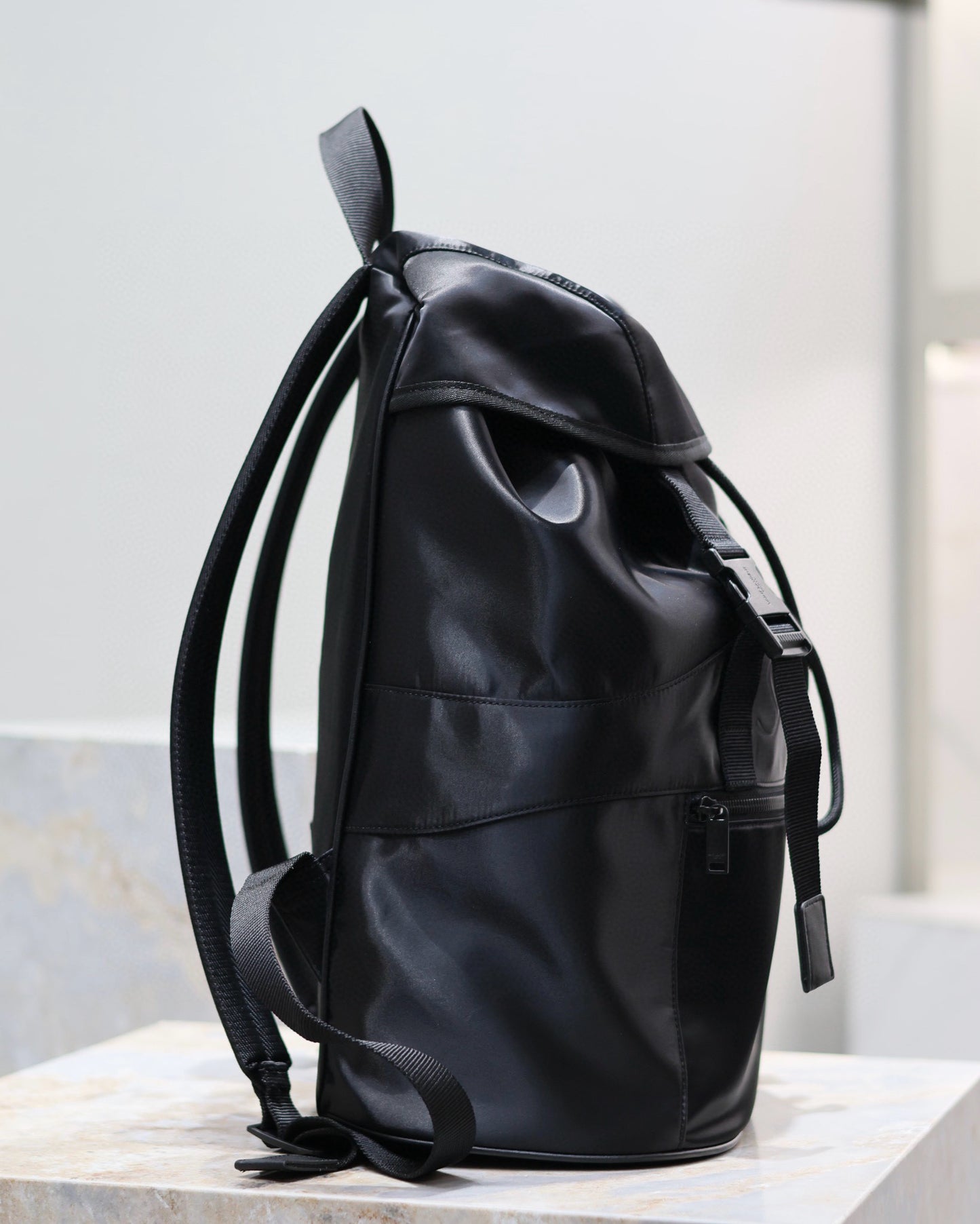 SL LEATHER BACKPACK