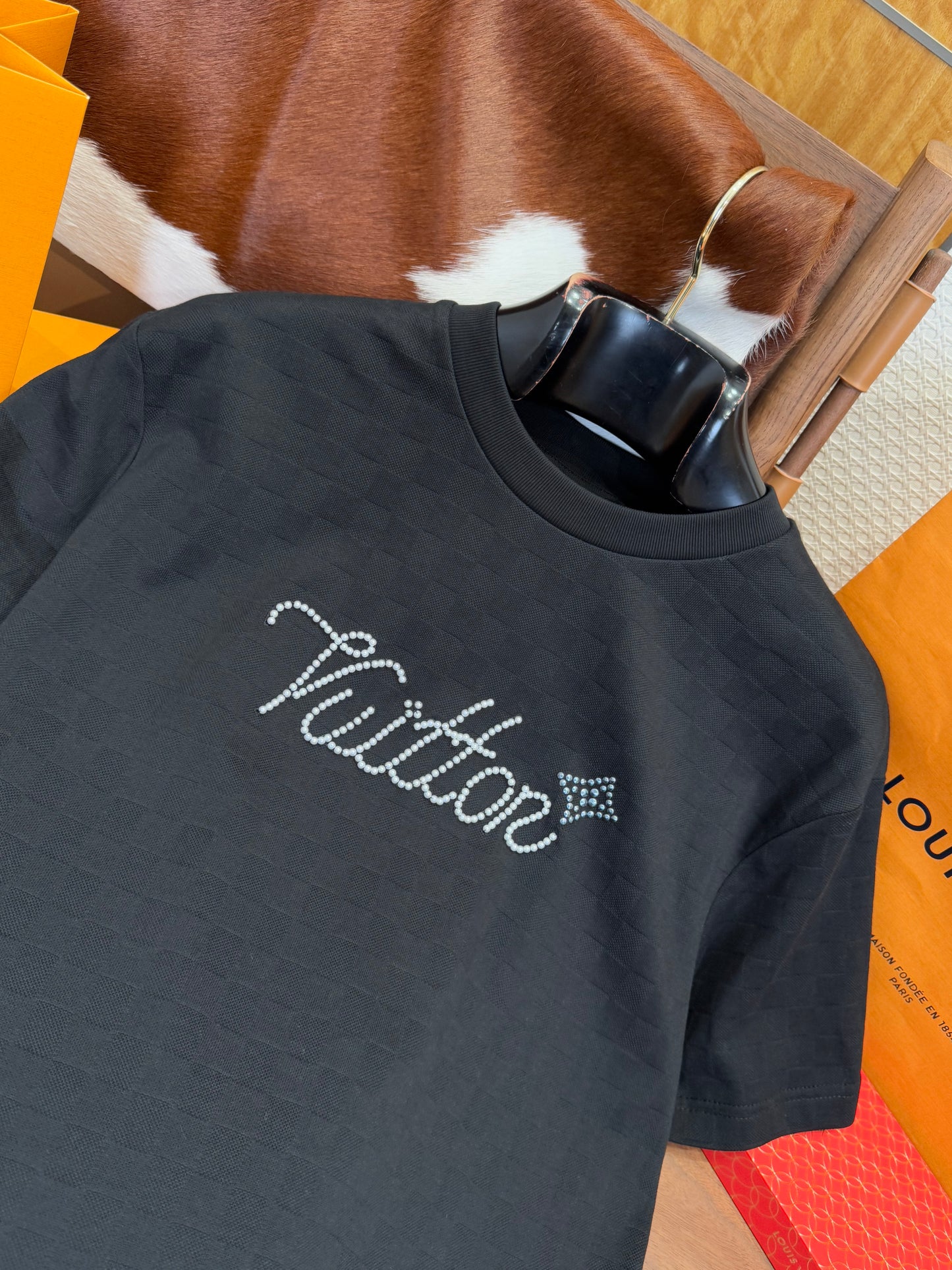 LOU T-SHIRT
