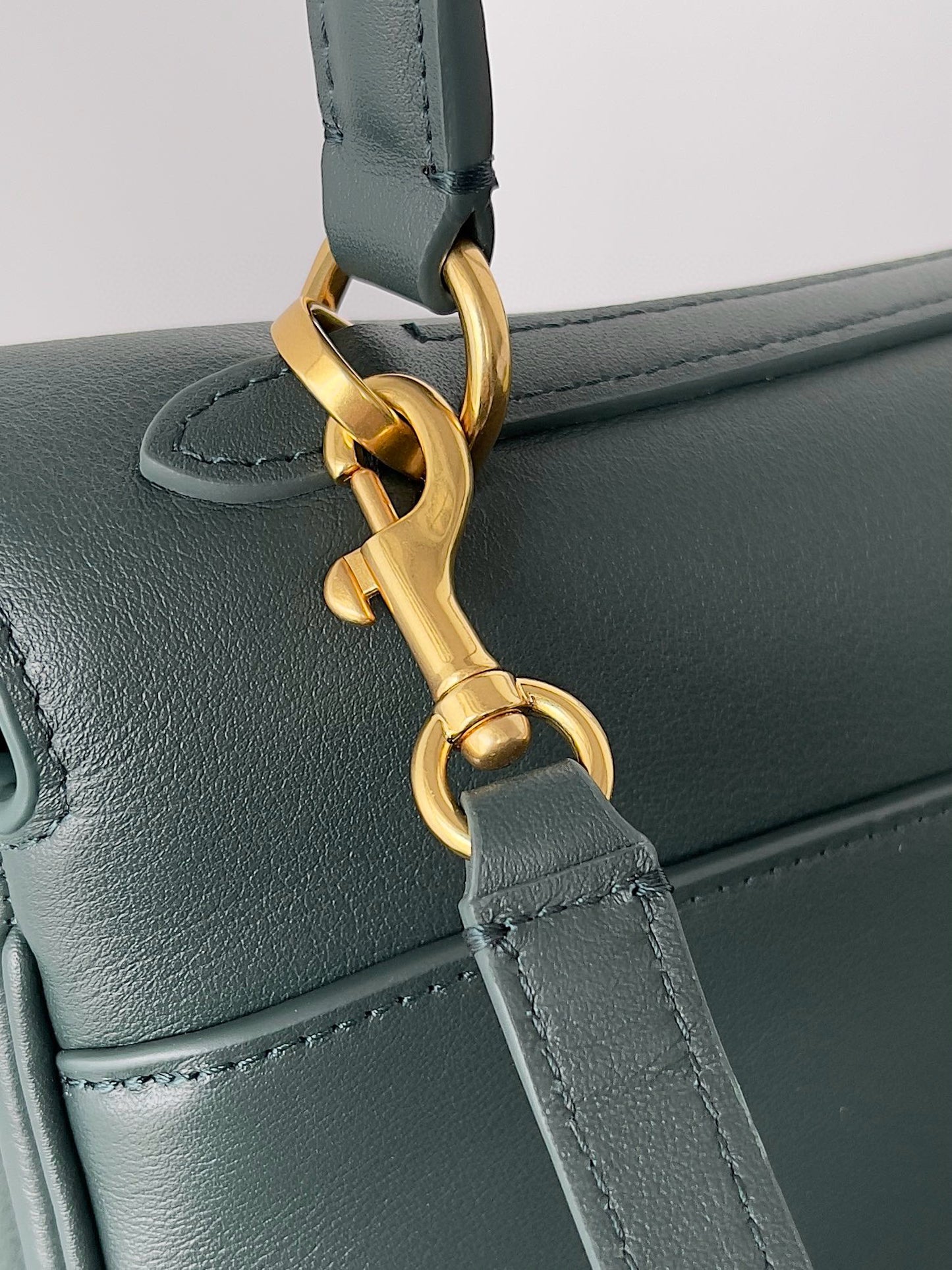 BAL MEDIUM RODEO BAG