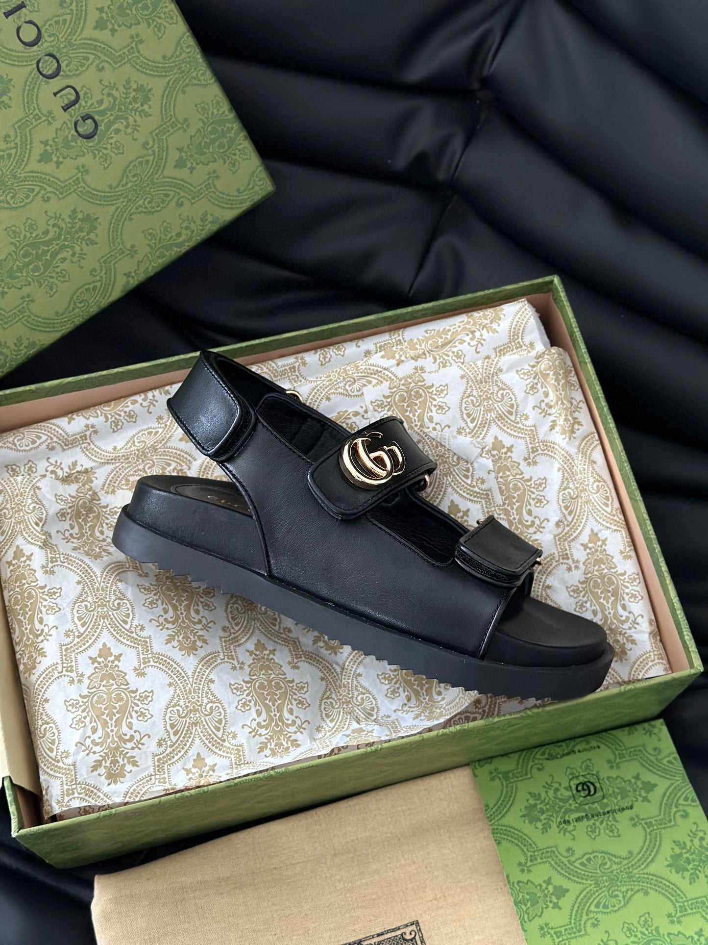 GG SANDALS