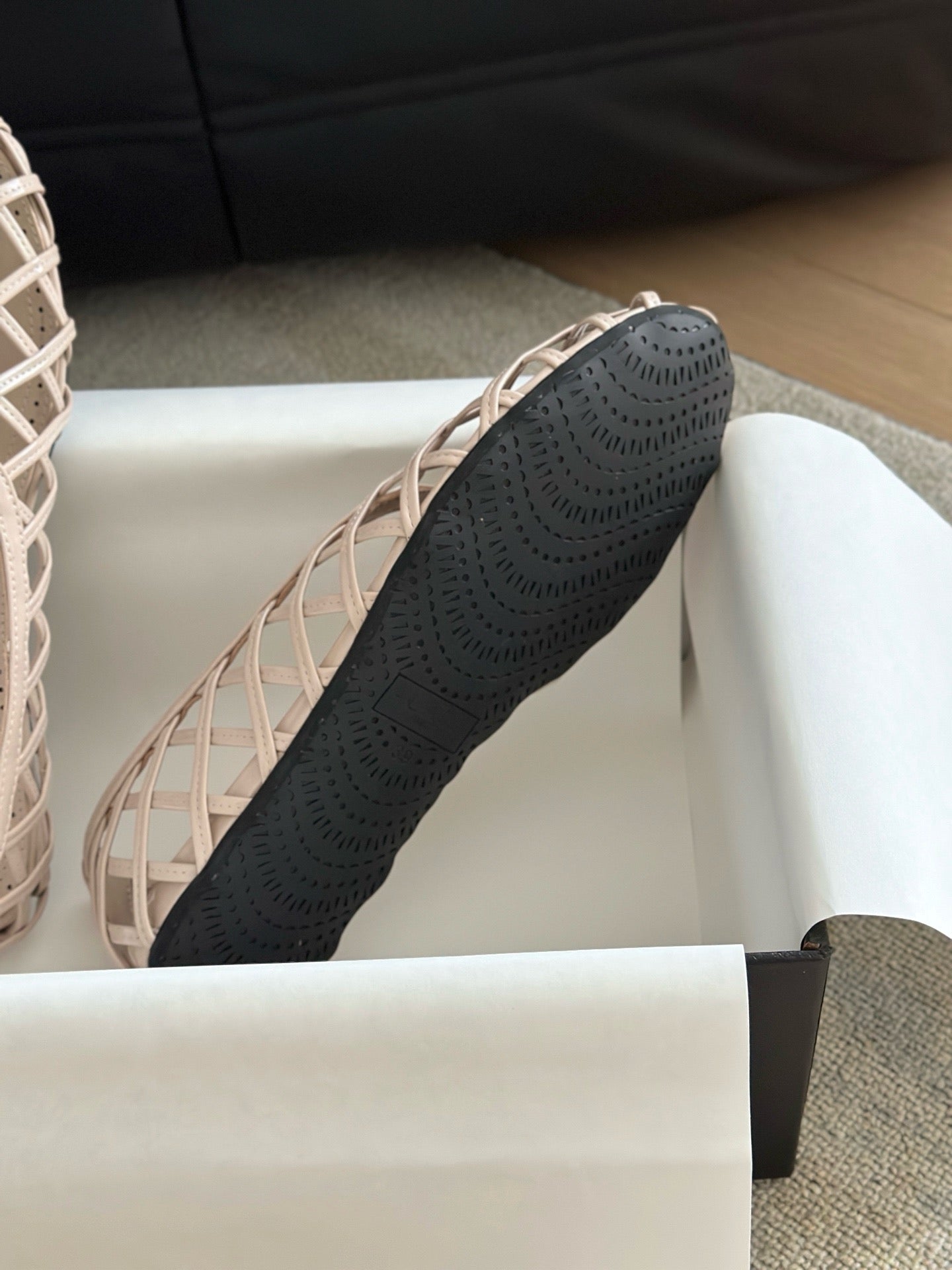 ALAIA BALLET FLATS