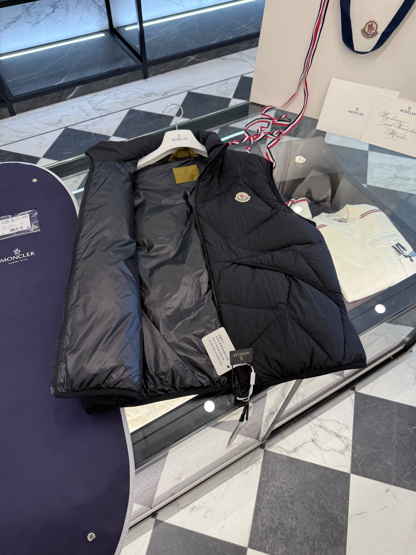 MONC VENDAVEL VEST