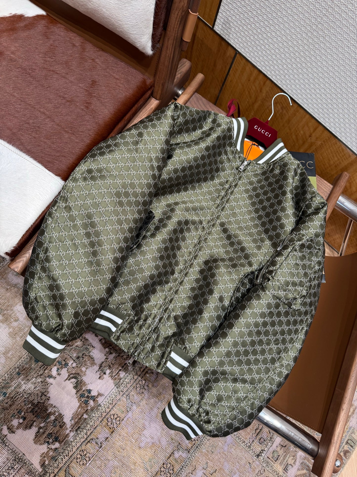 GG BOMBER JACKET