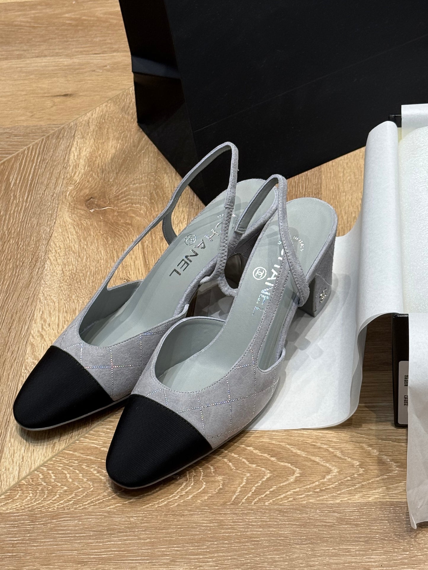 CC SLINGBACK PUMPS