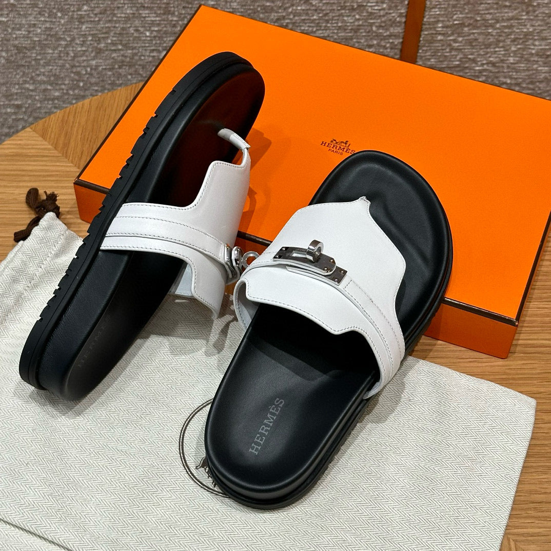 HERM EMPIRE SANDALS