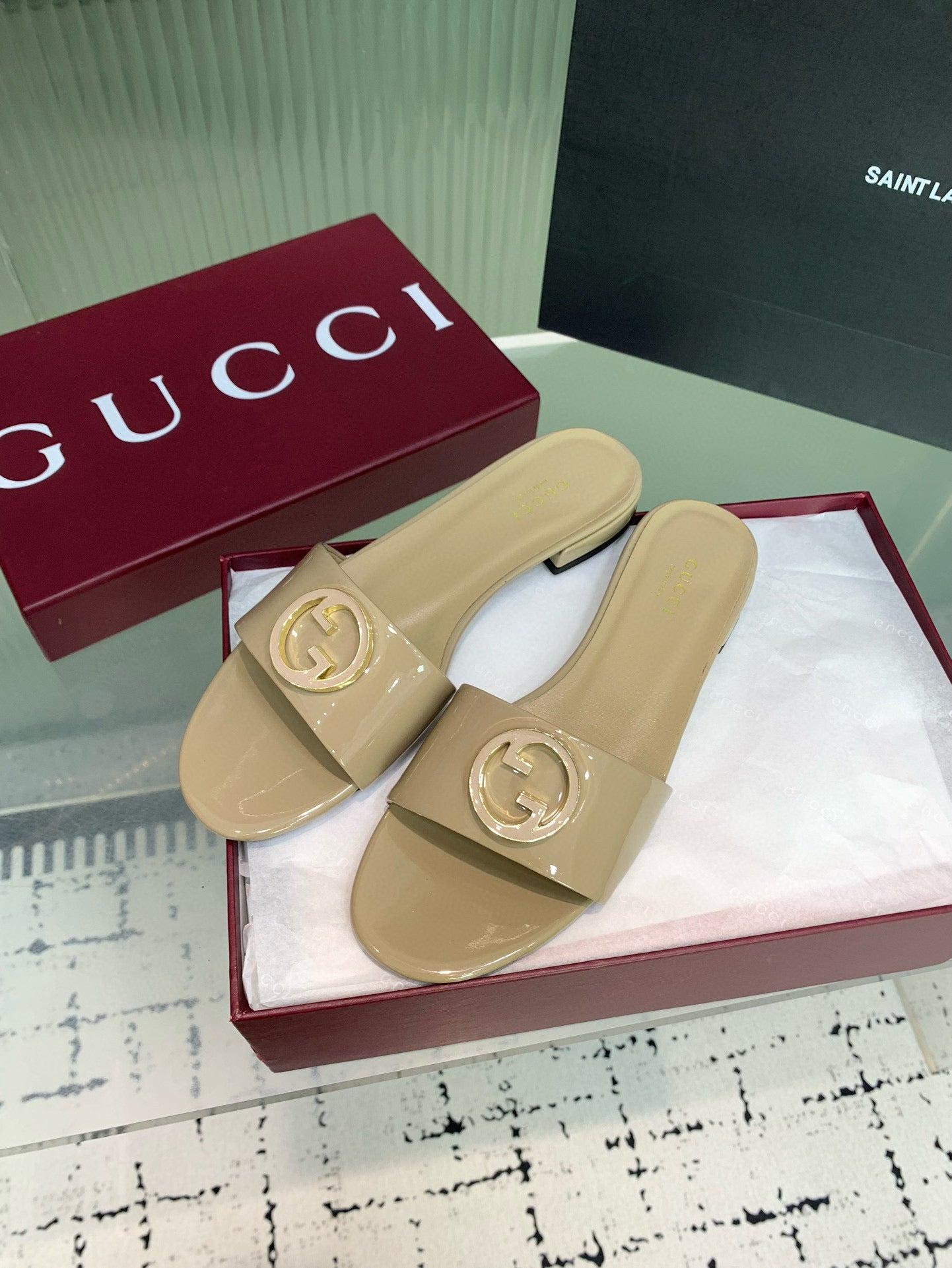 GG SANDALS