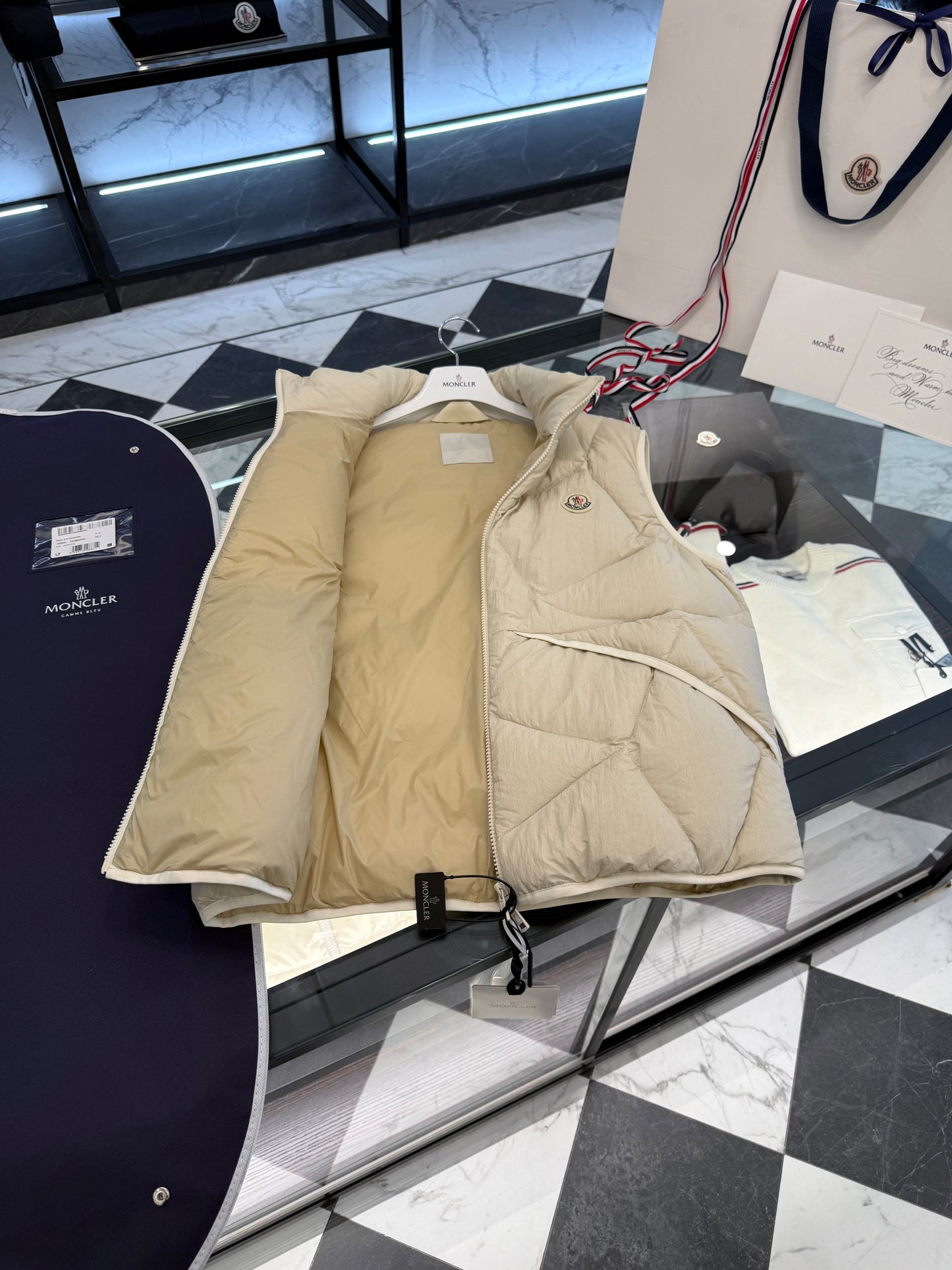 MONC VENDAVEL VEST