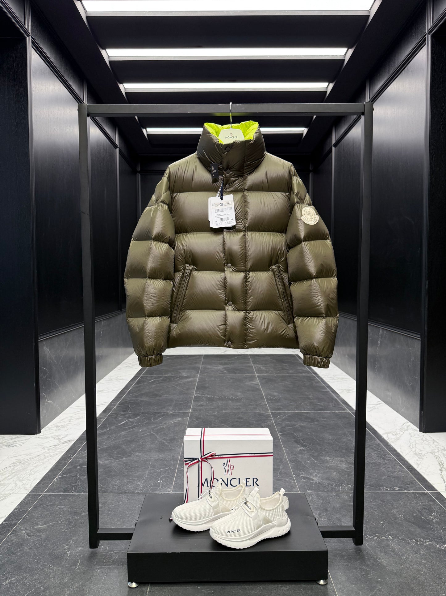 MONC DERVOX JACKET
