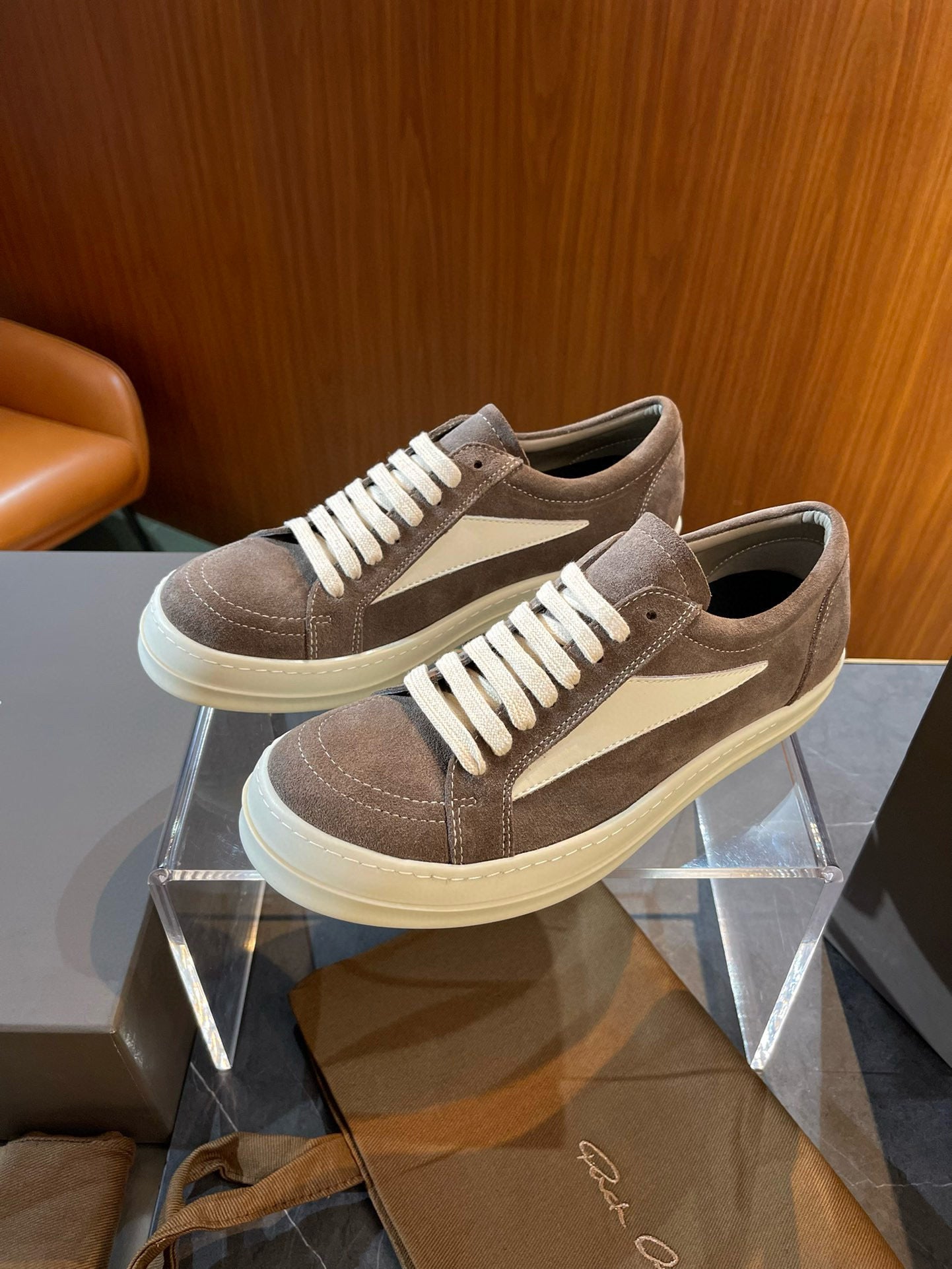 RICK O SNEAKERS