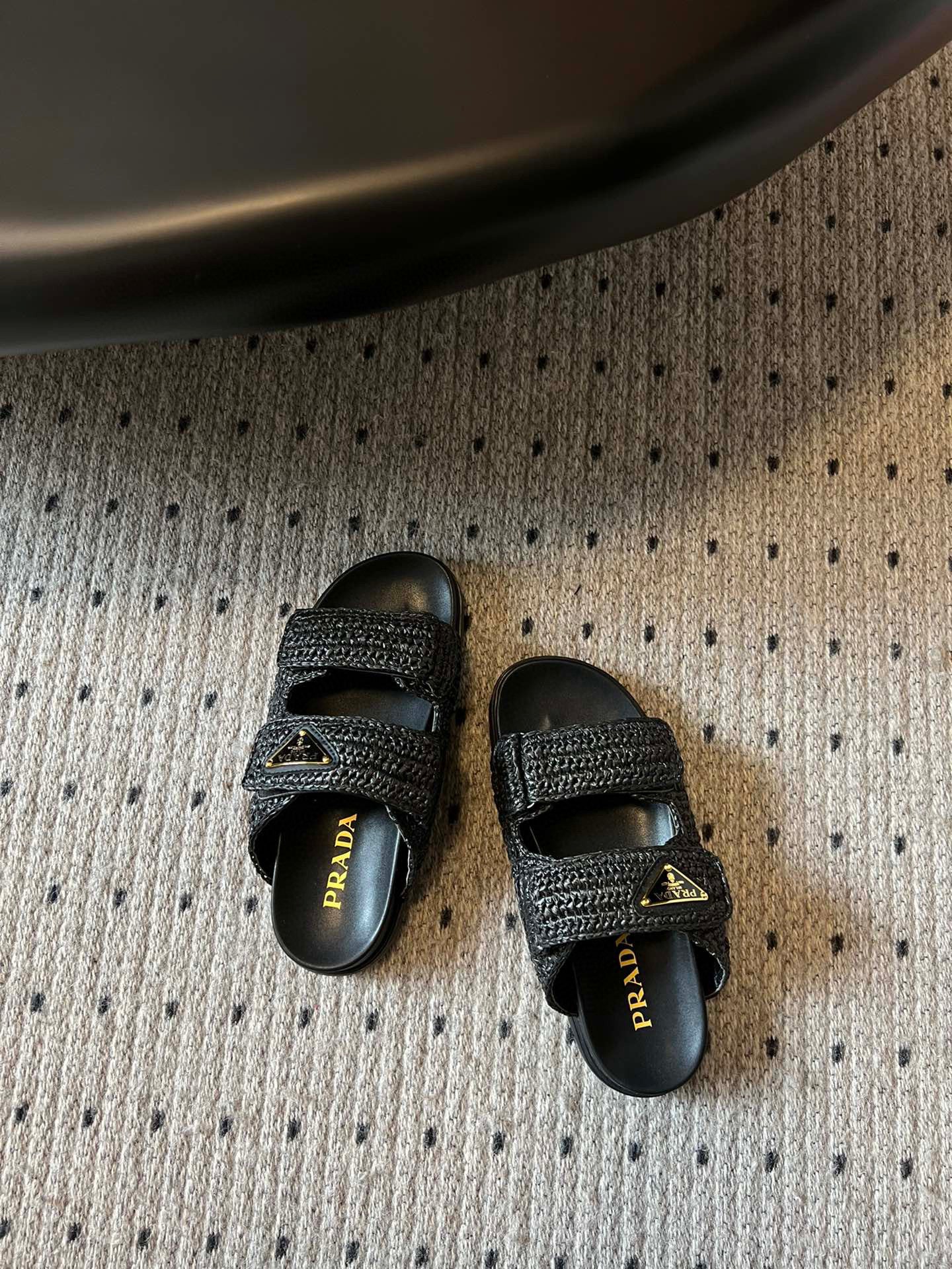 PD SANDALS