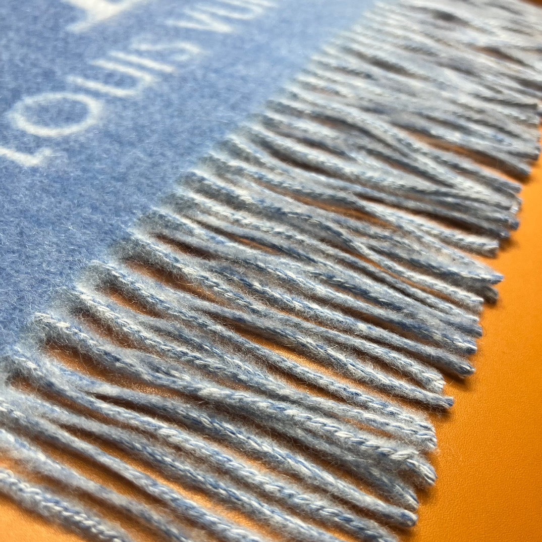 LOU SCARF