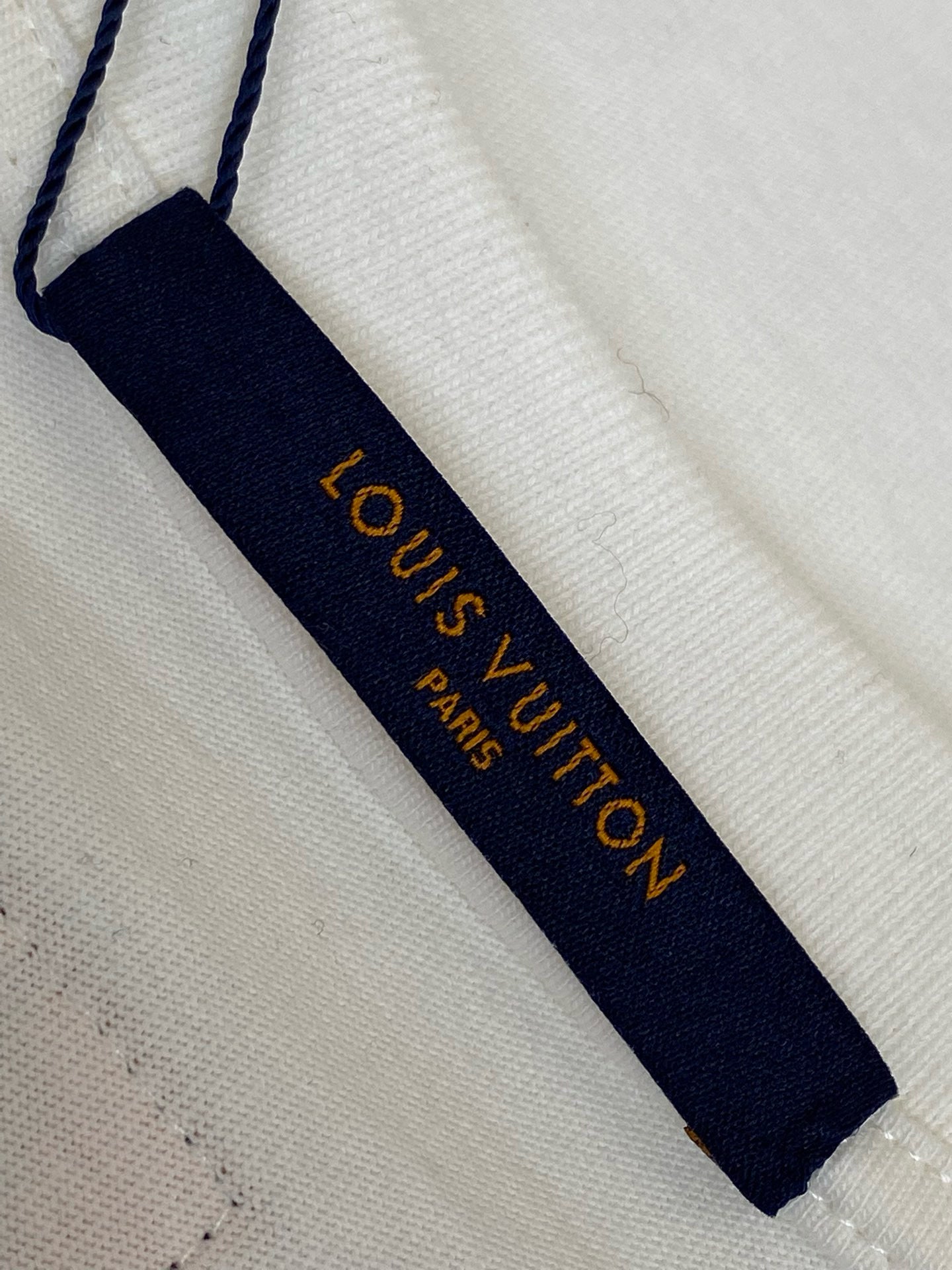 LOU T-SHIRT