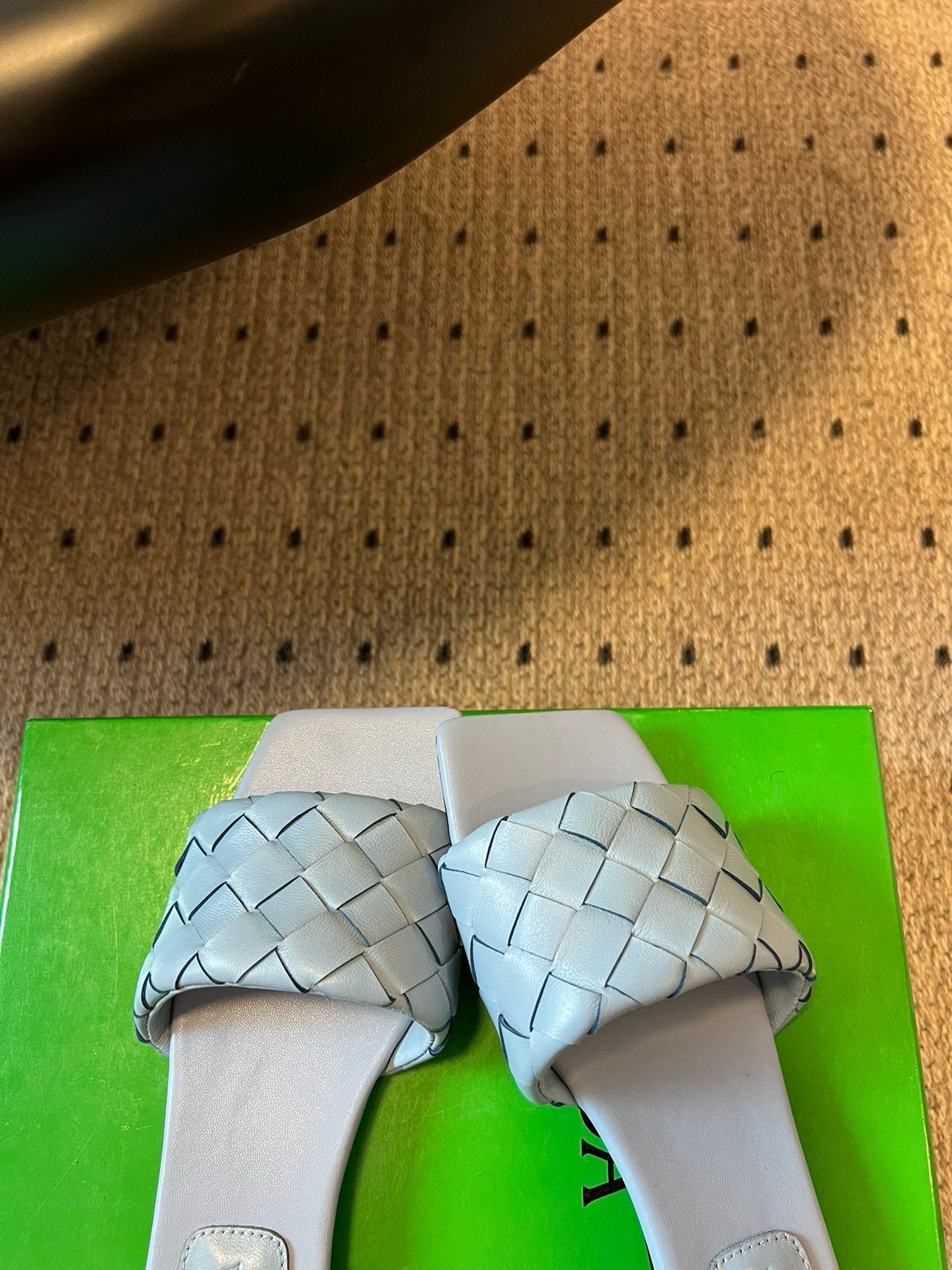 BOTT V SANDALS