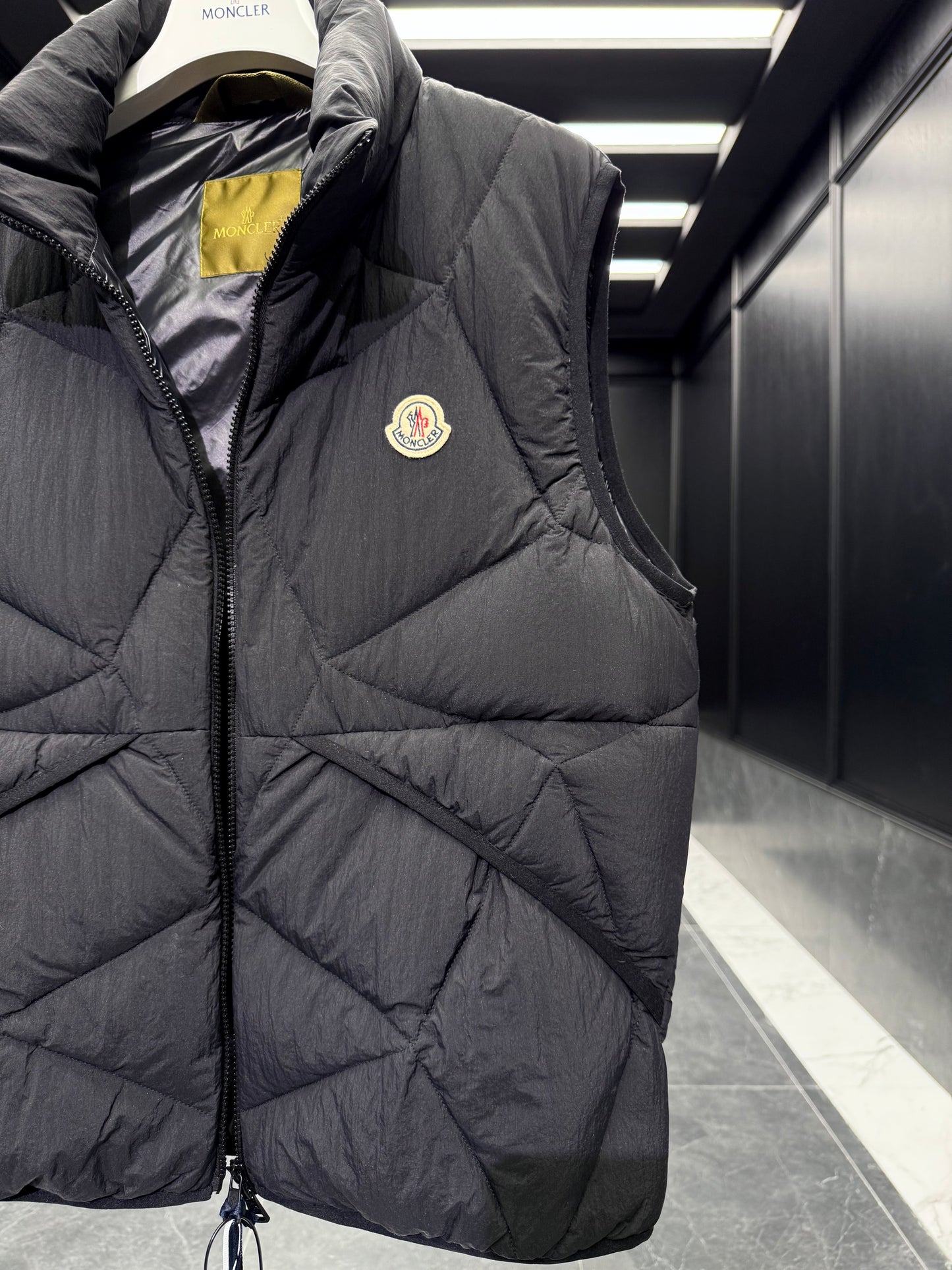 MONC VENDAVEL VEST