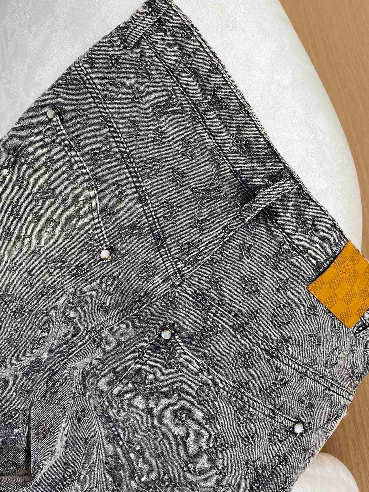 LOU DENIM SHORTS