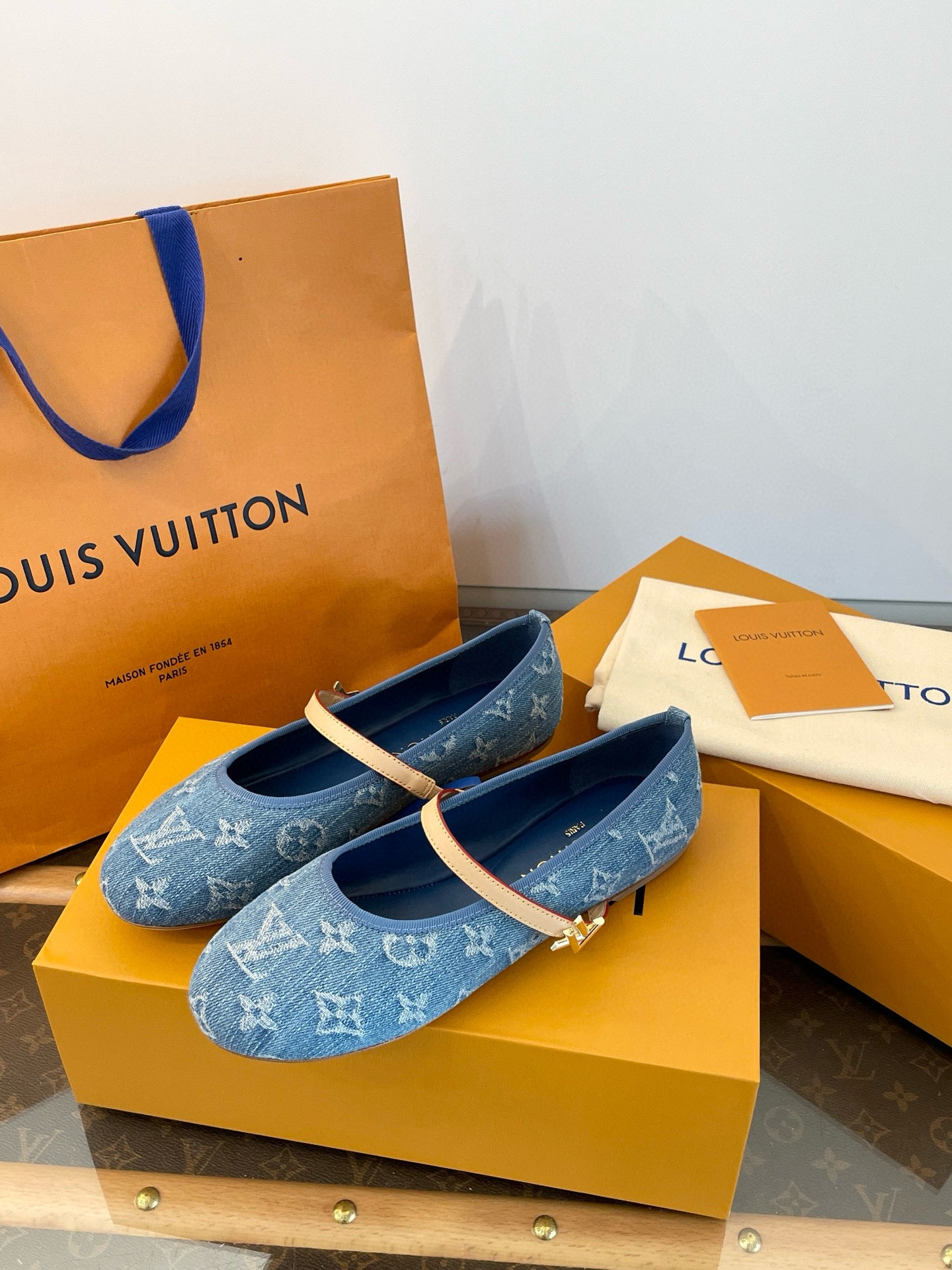 LOU ROMY BALLET FLATS