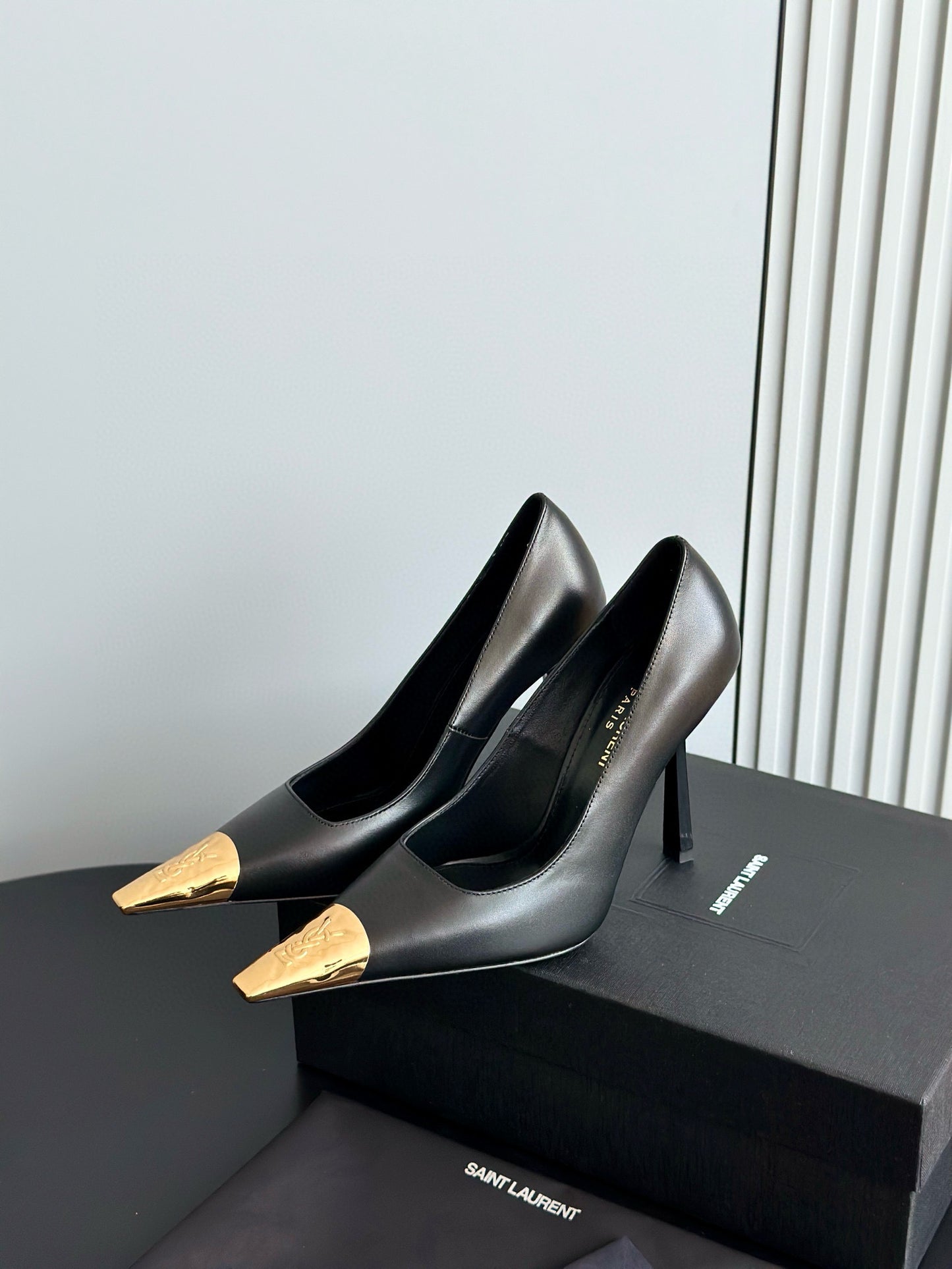 SL HEELS