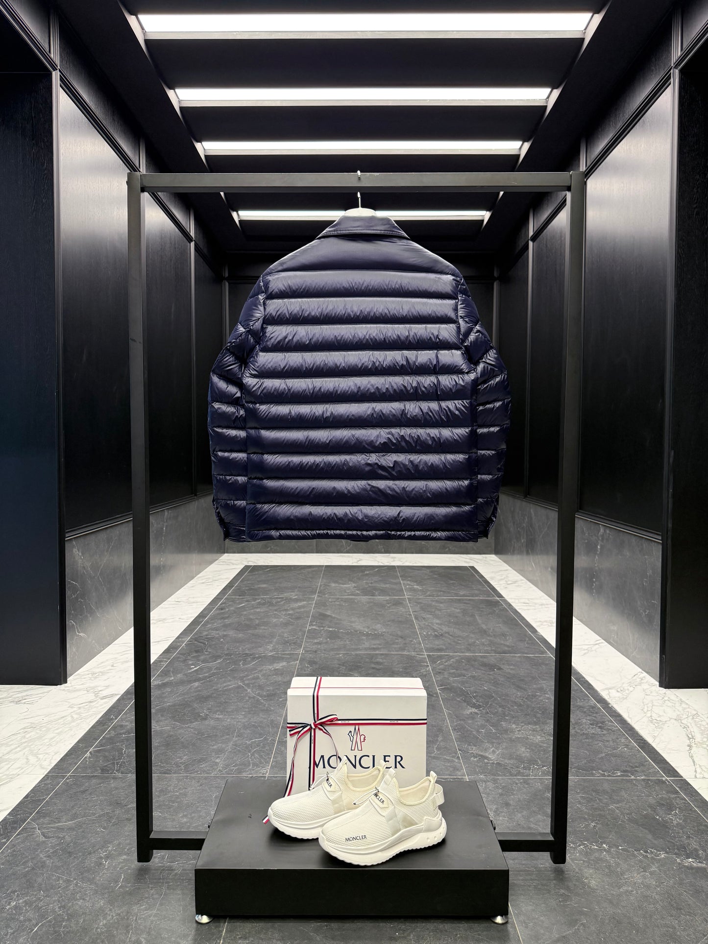 MONC CHAMBLY JACKET