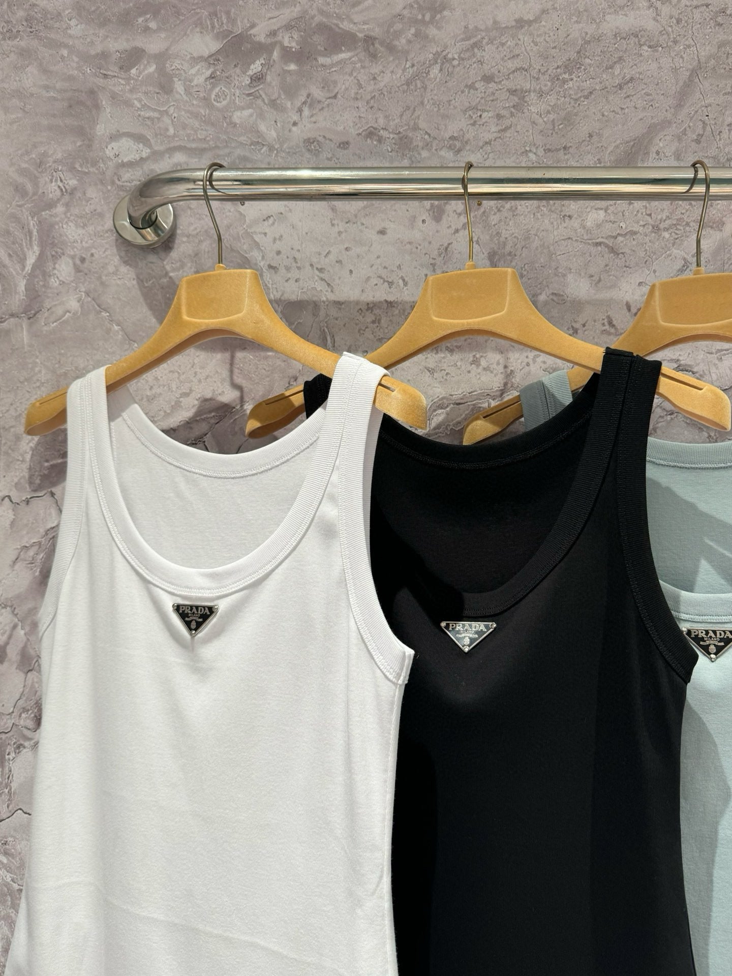 PD TANK TOP