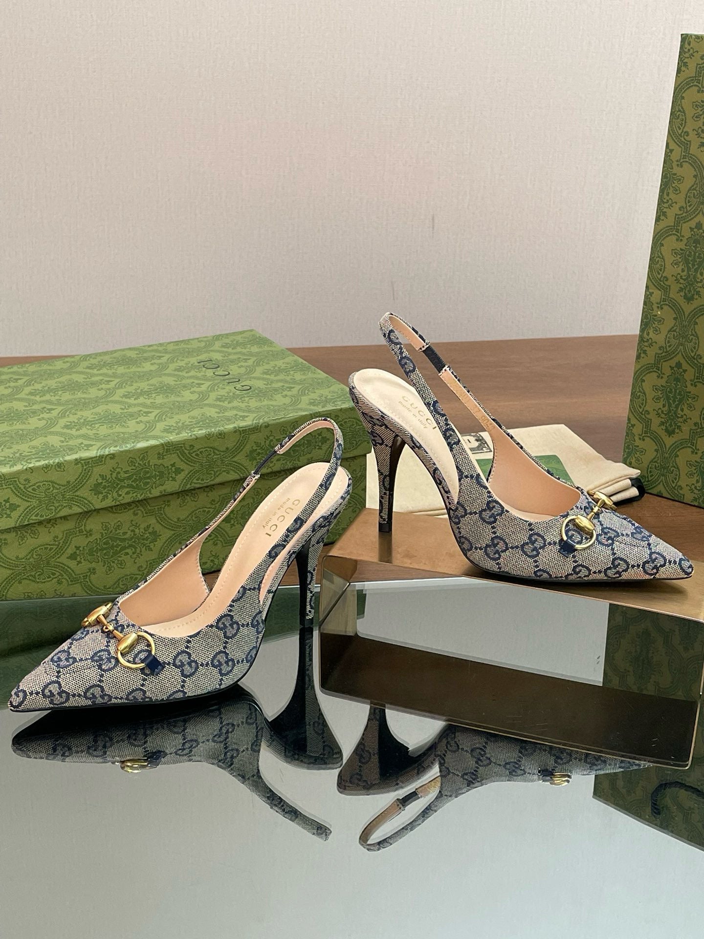GG HEELS
