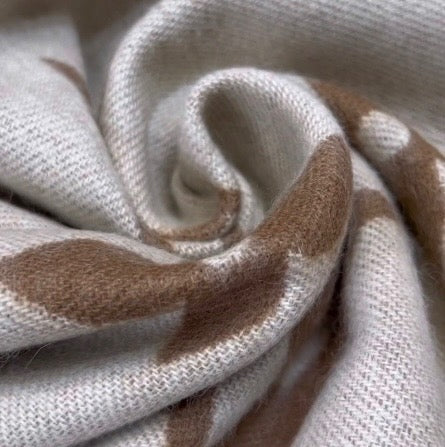 LOU SCARF