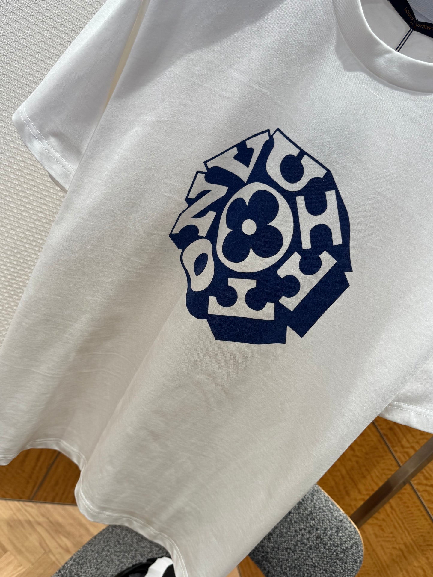 LOU T-SHIRT