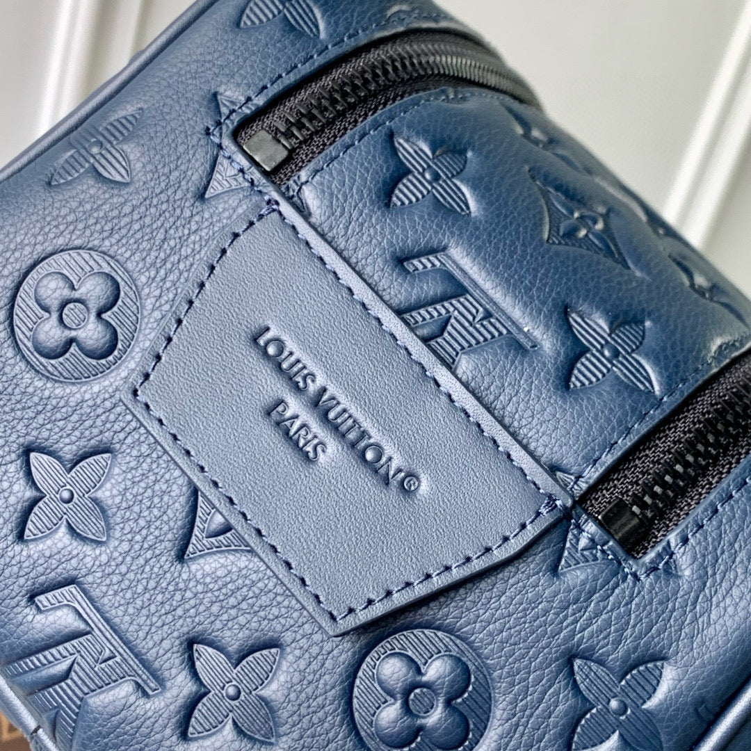 LOU DOPP KIT TOILETRY BAG