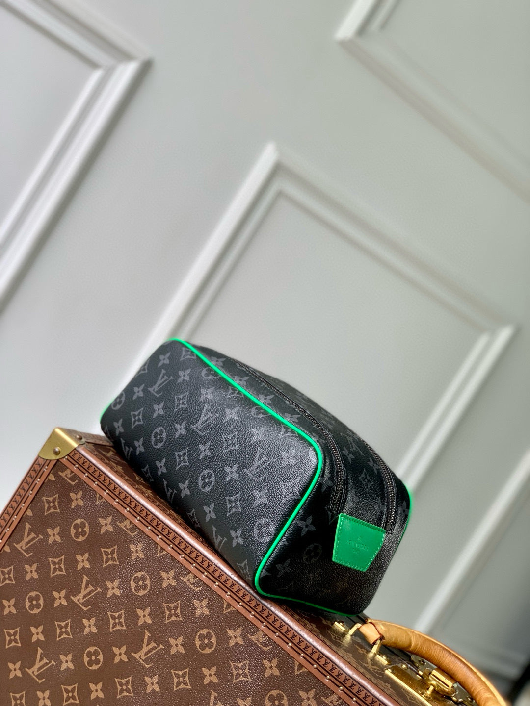 LOU DOPP KIT TOILETRY BAG